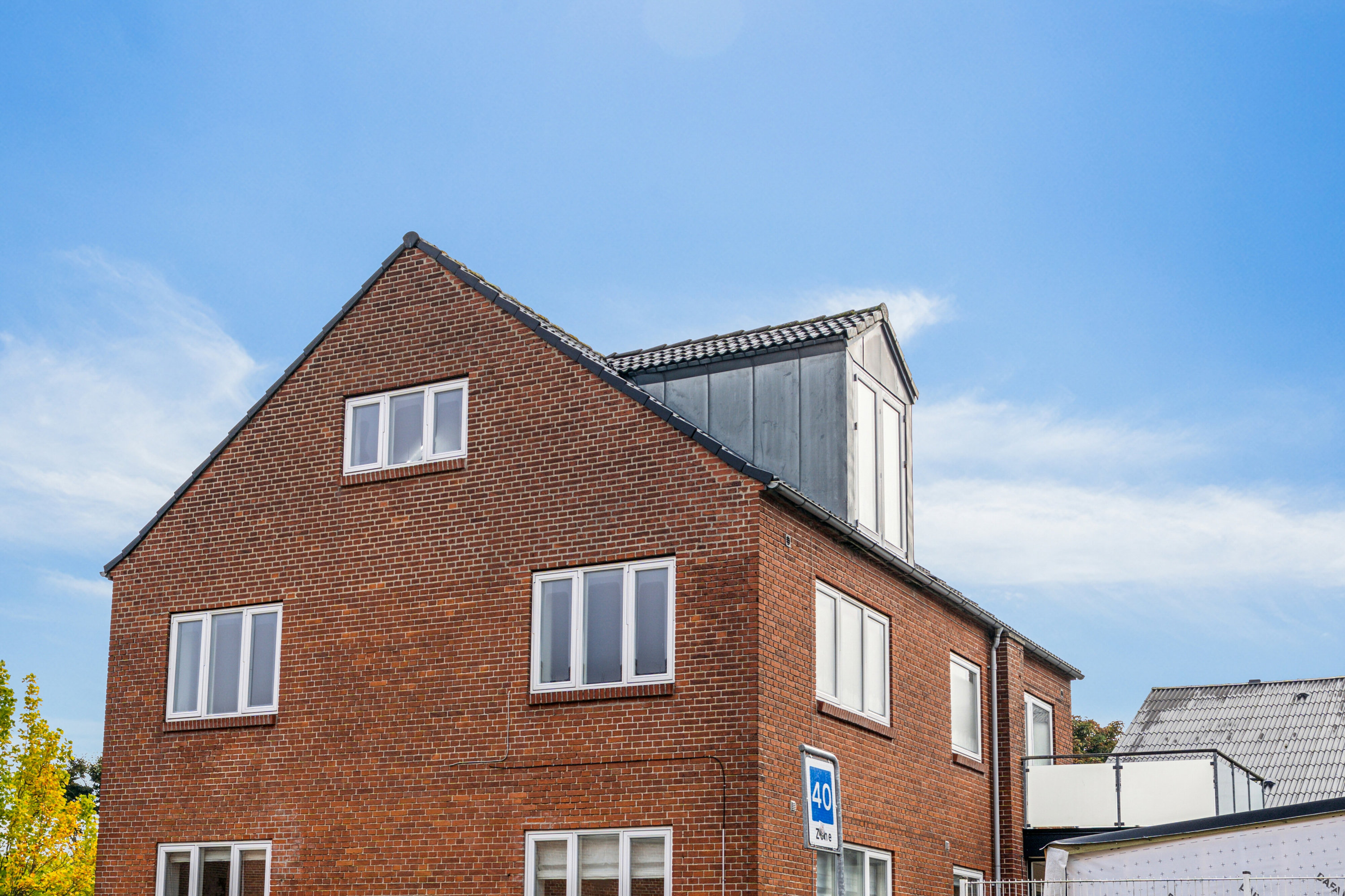 Fremhævet udendørs billede i fuldskærmstilstand. Billede af Kampmannsgade 7, 1., 7400 Herning