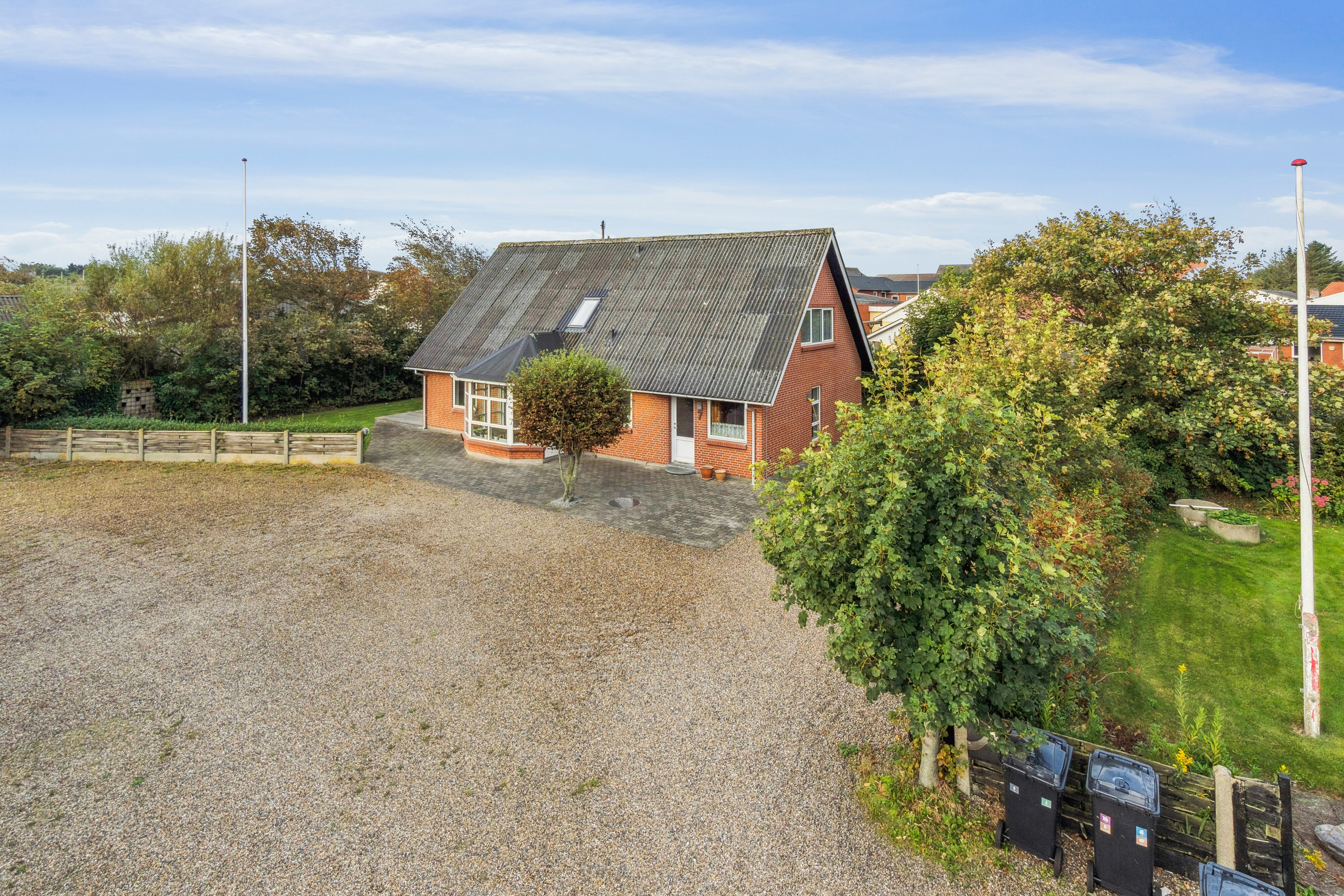 Fremhævet set fra vejen billede i fuldskærmstilstand. Billede af Glaspustervej 7, 7730 Hanstholm