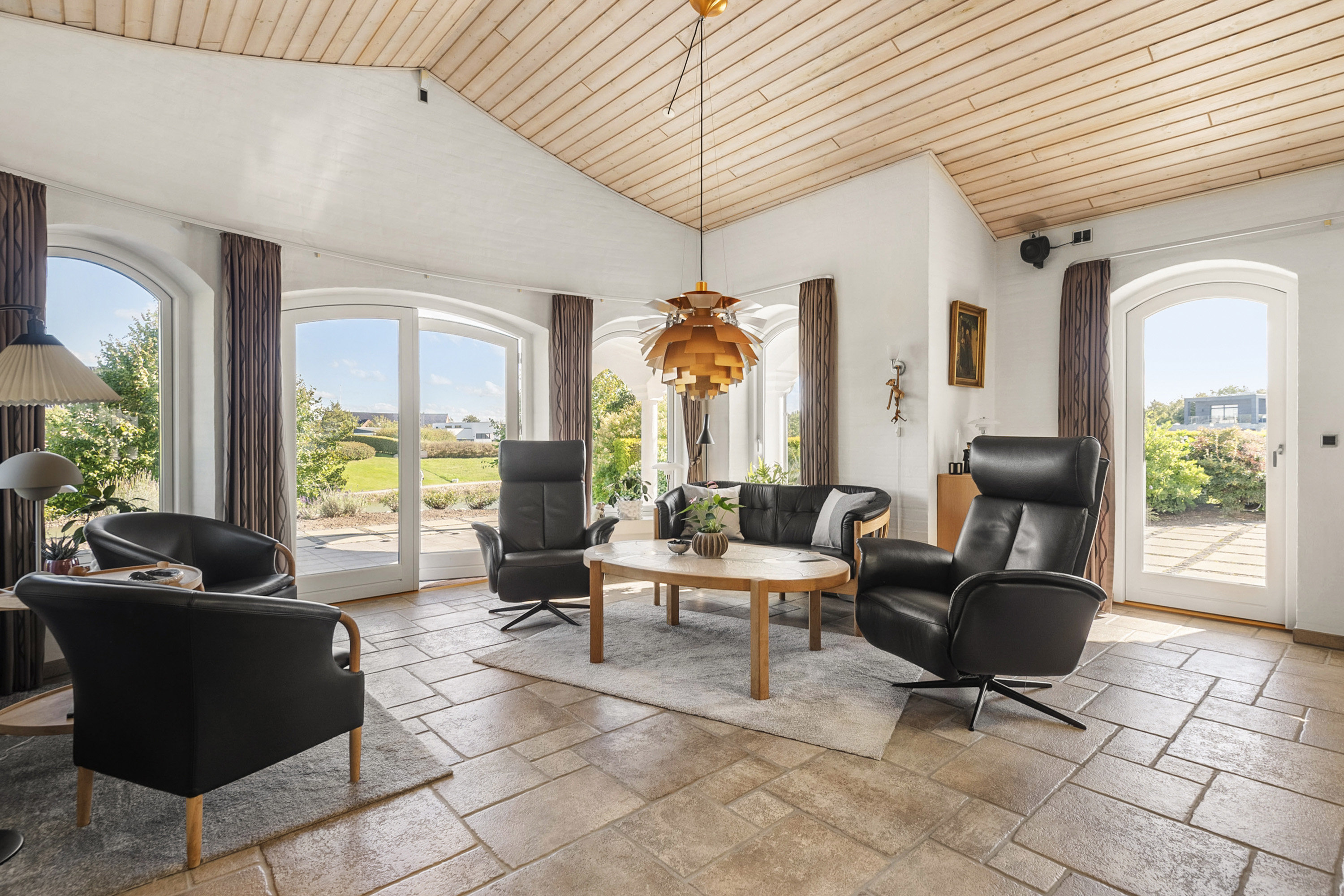 Fremhævet stue billede i fuldskærmstilstand. Billede af Bjerget 20, 6800 Varde