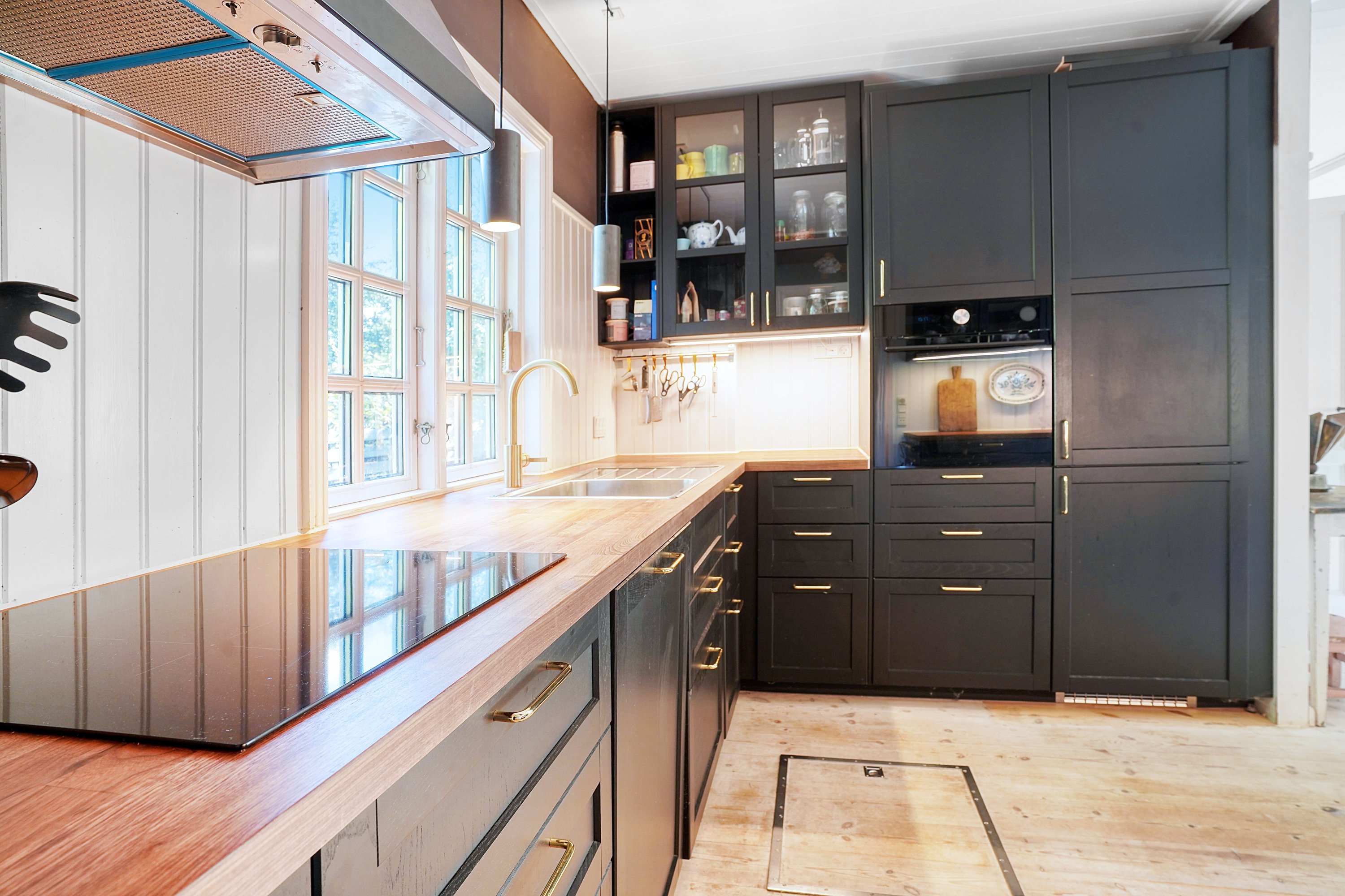 Fremhævet køkken billede i fuldskærmstilstand. Billede af Kildevænget 6, Kildekrog, 3100 Hornbæk