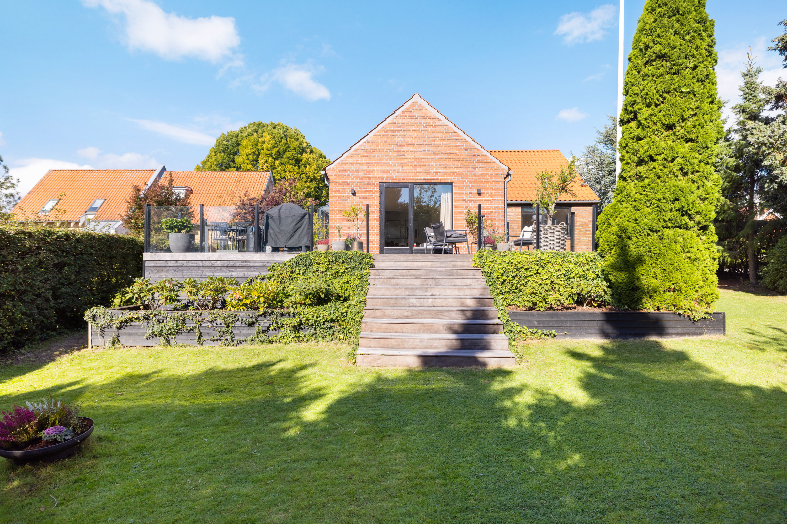 Fremhævet  billede i fuldskærmstilstand. Billede af Degnebakken 28, Hasle, 8210 Aarhus V