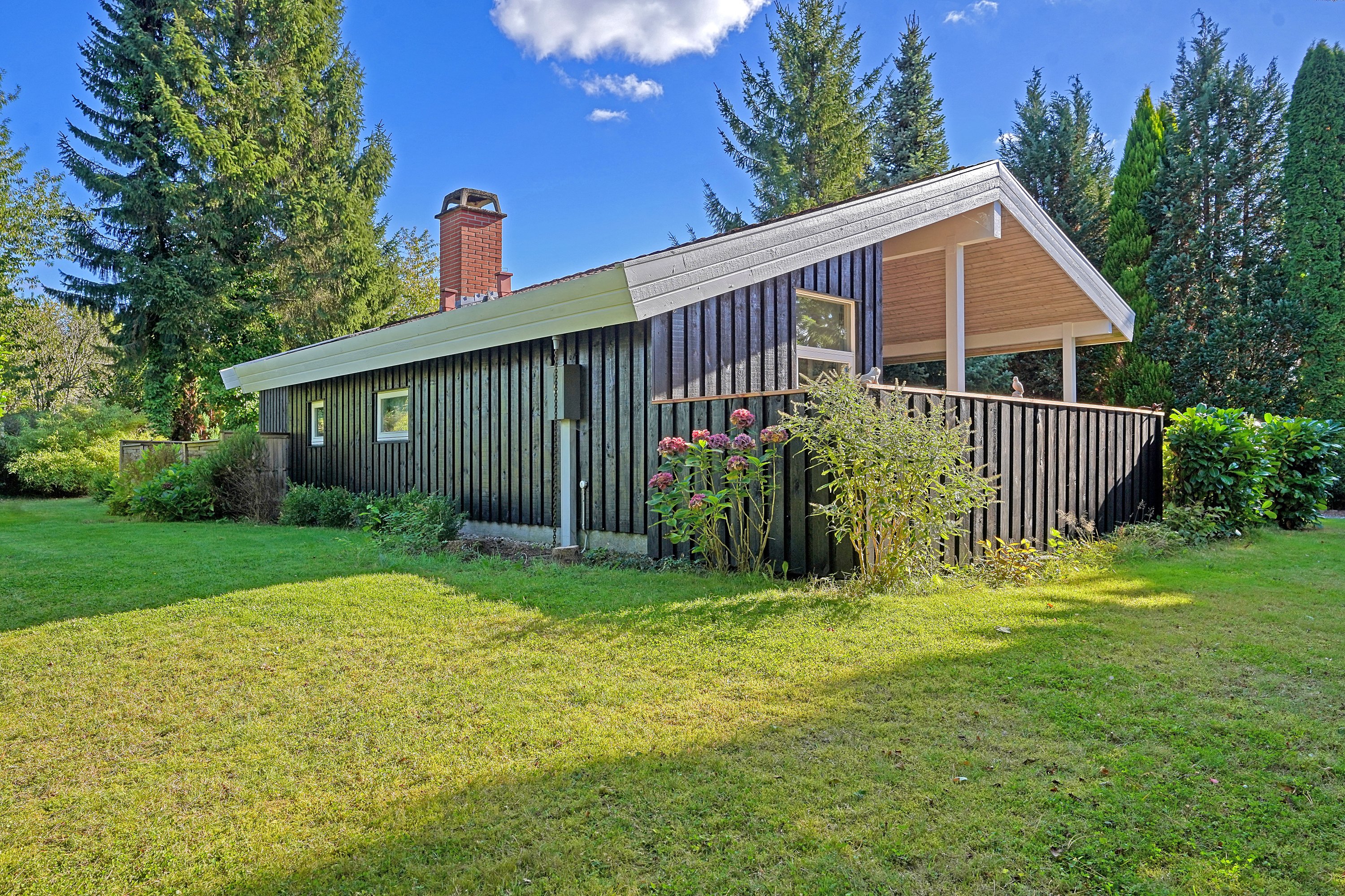 Fremhævet ejendommen billede i fuldskærmstilstand. Billede af Syrenvej 12, 3100 Hornbæk