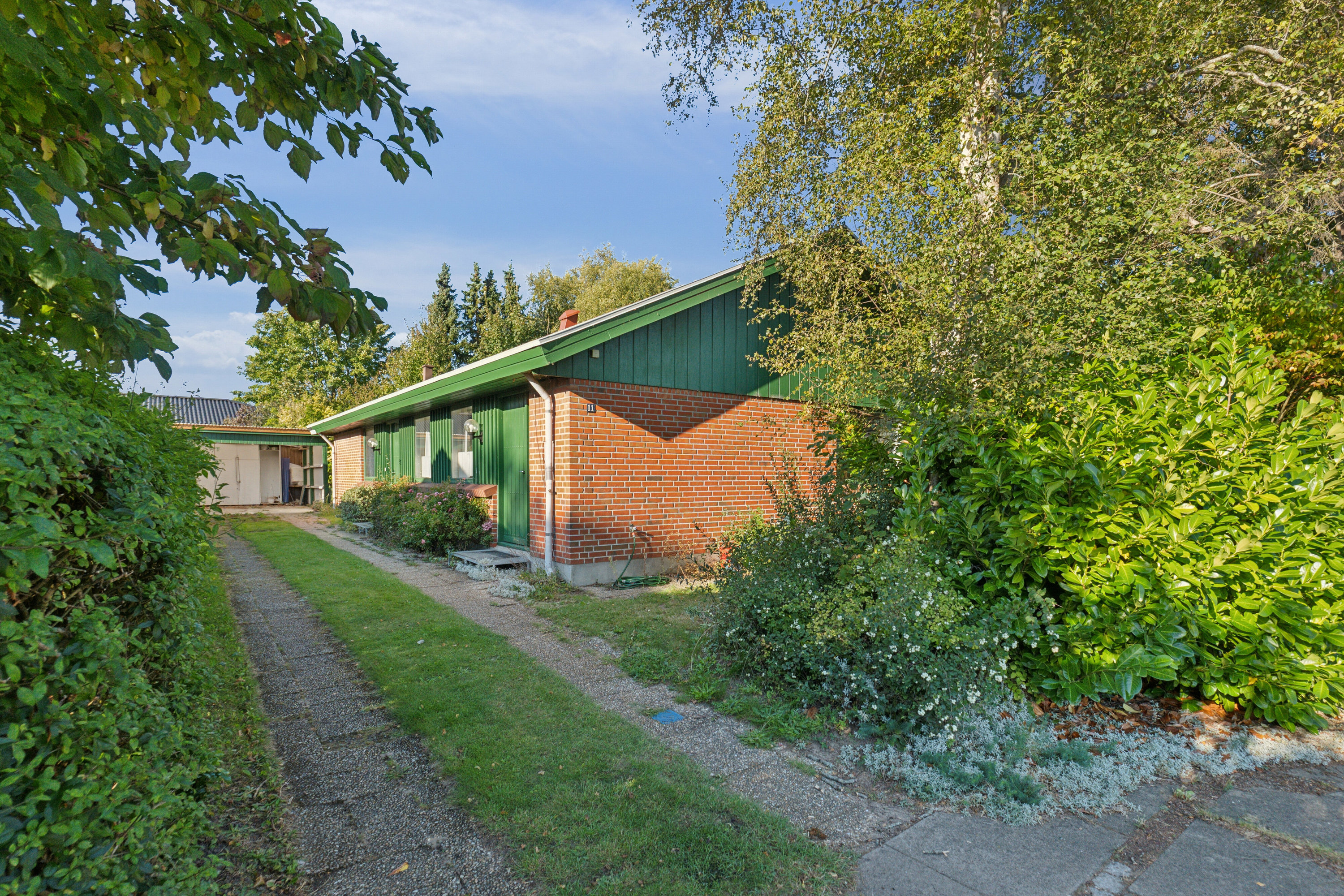 Miniaturebillede 1: set fra haven. Billede af Egevej 11, Tullebølle, 5953 Tranekær