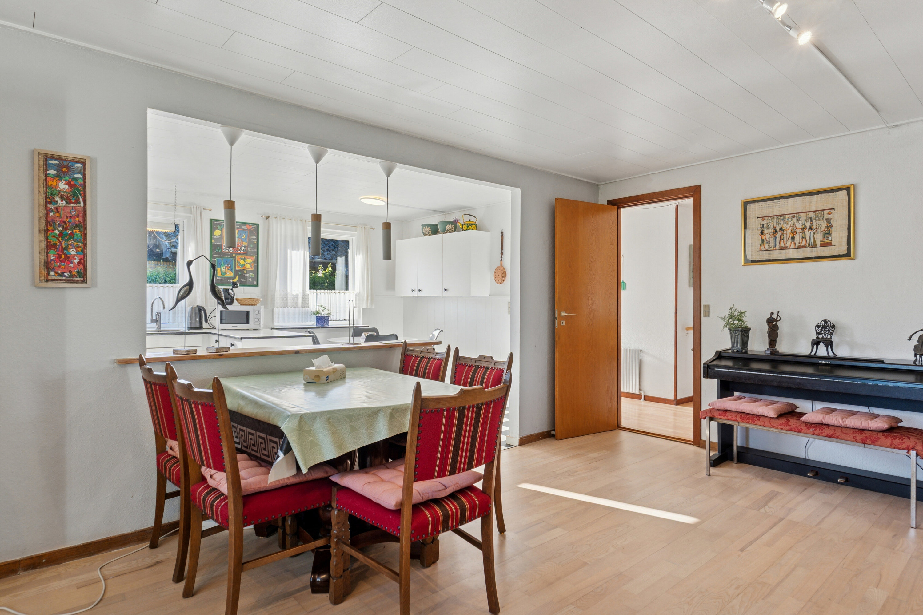 Fremhævet spisestue billede i fuldskærmstilstand. Billede af Egevej 11, Tullebølle, 5953 Tranekær