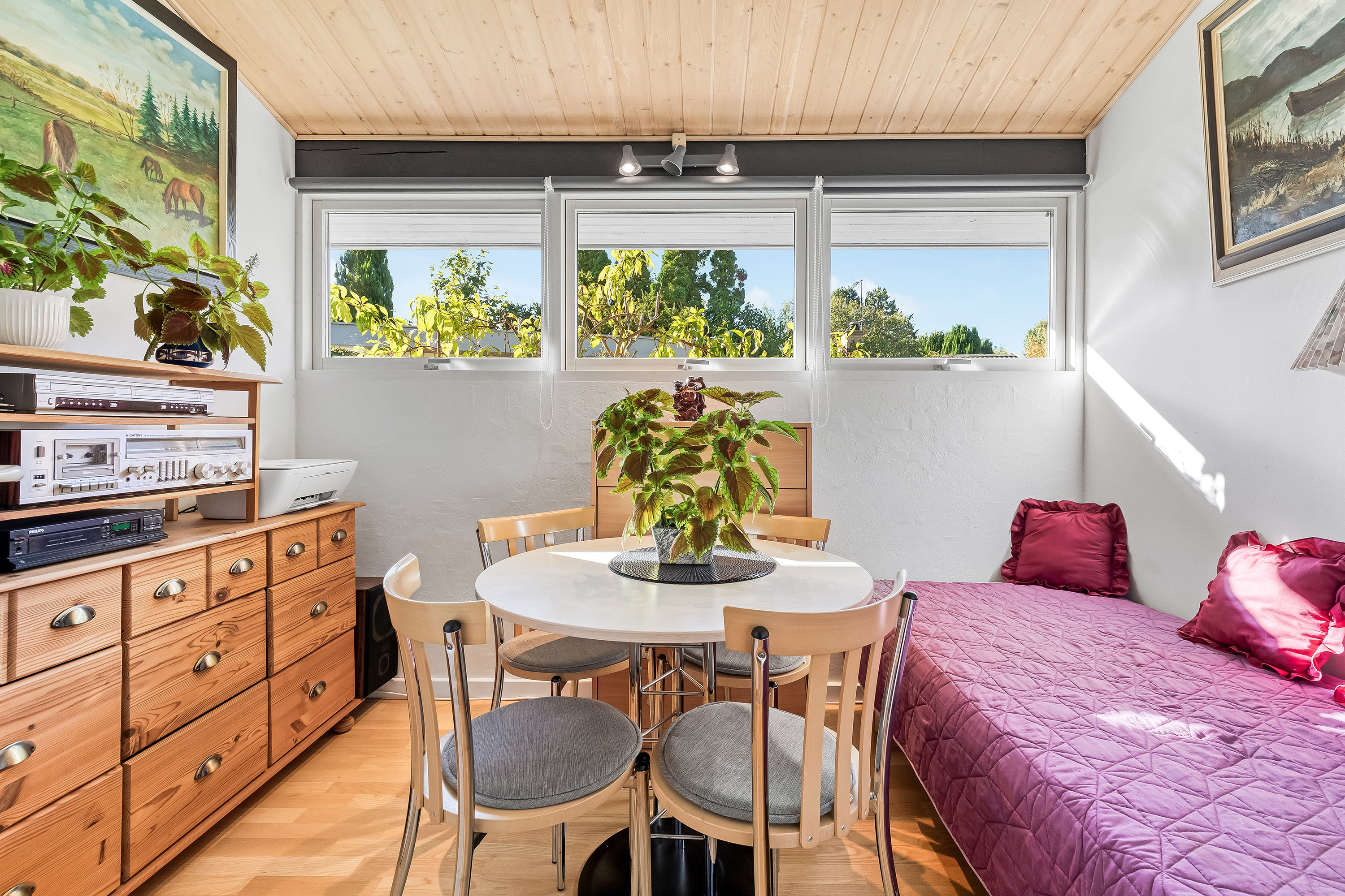 Fremhævet værelse billede i fuldskærmstilstand. Billede af Tofte-Åsen 14, Rågeleje, 3210 Vejby