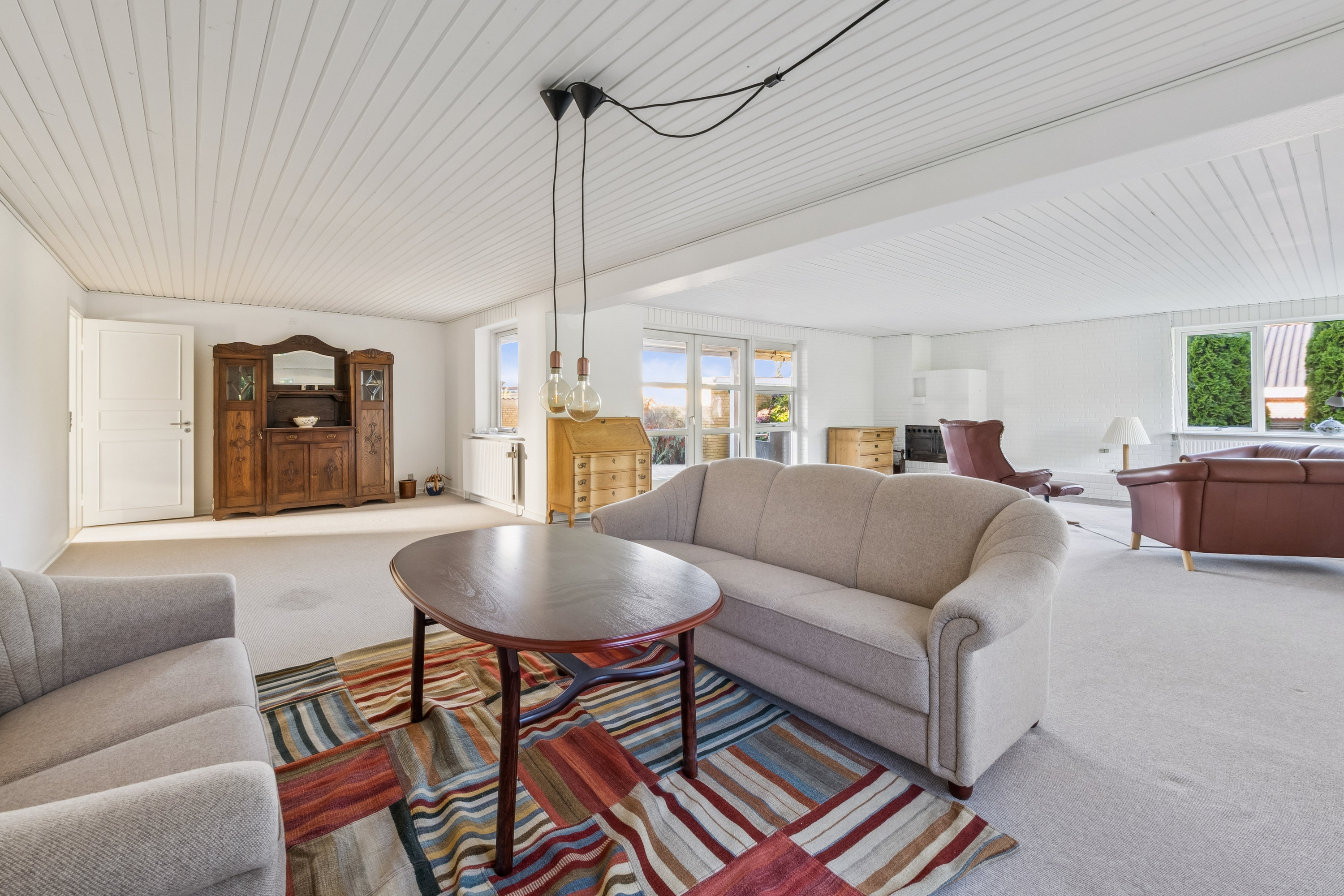 Fremhævet stue billede i fuldskærmstilstand. Billede af Kærvænget 4, Dommerby, 7800 Skive