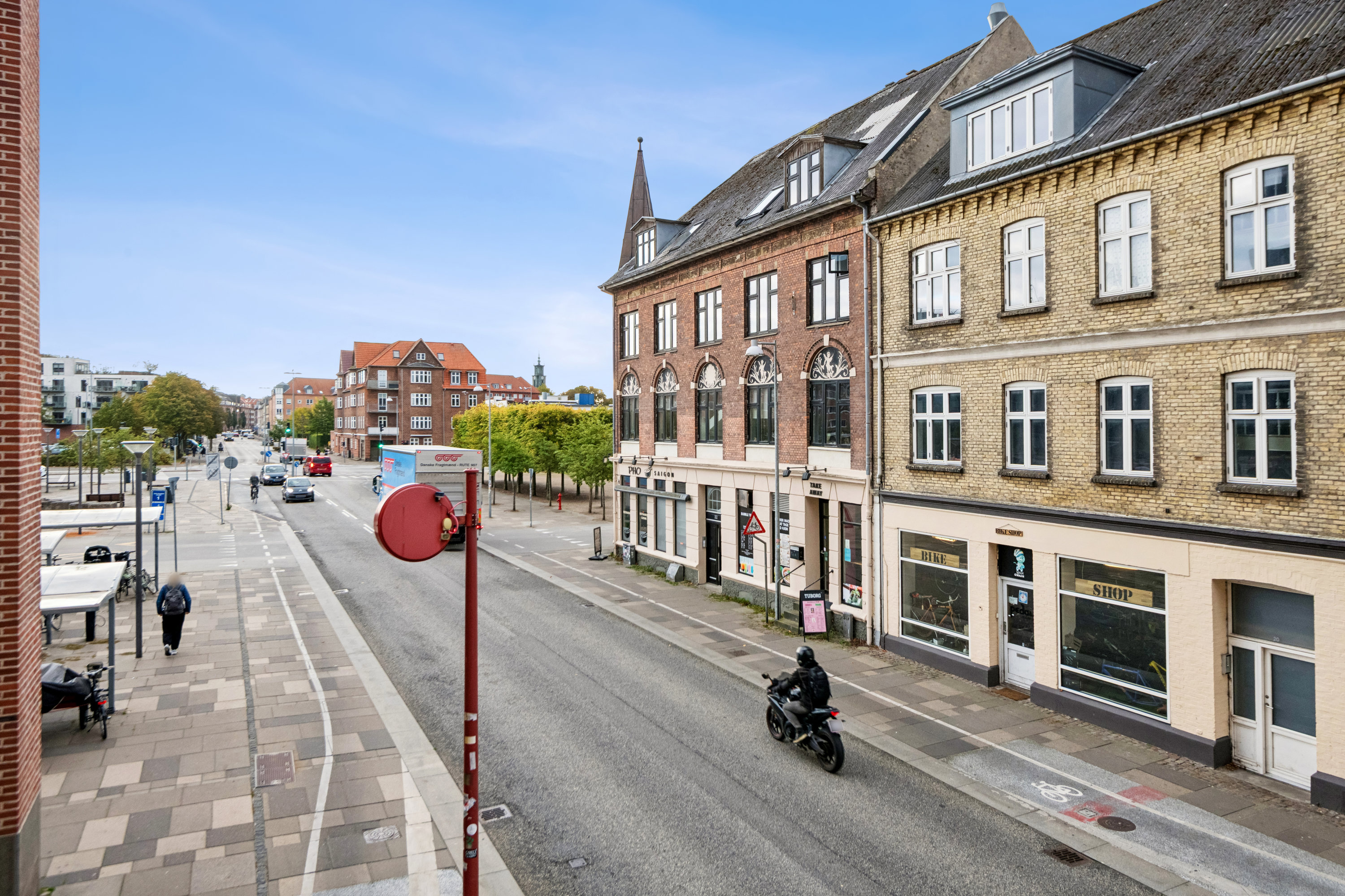 Fremhævet ejendom 1 billede i fuldskærmstilstand. Billede af Østerbro 22, 2. tv., 9000 Aalborg