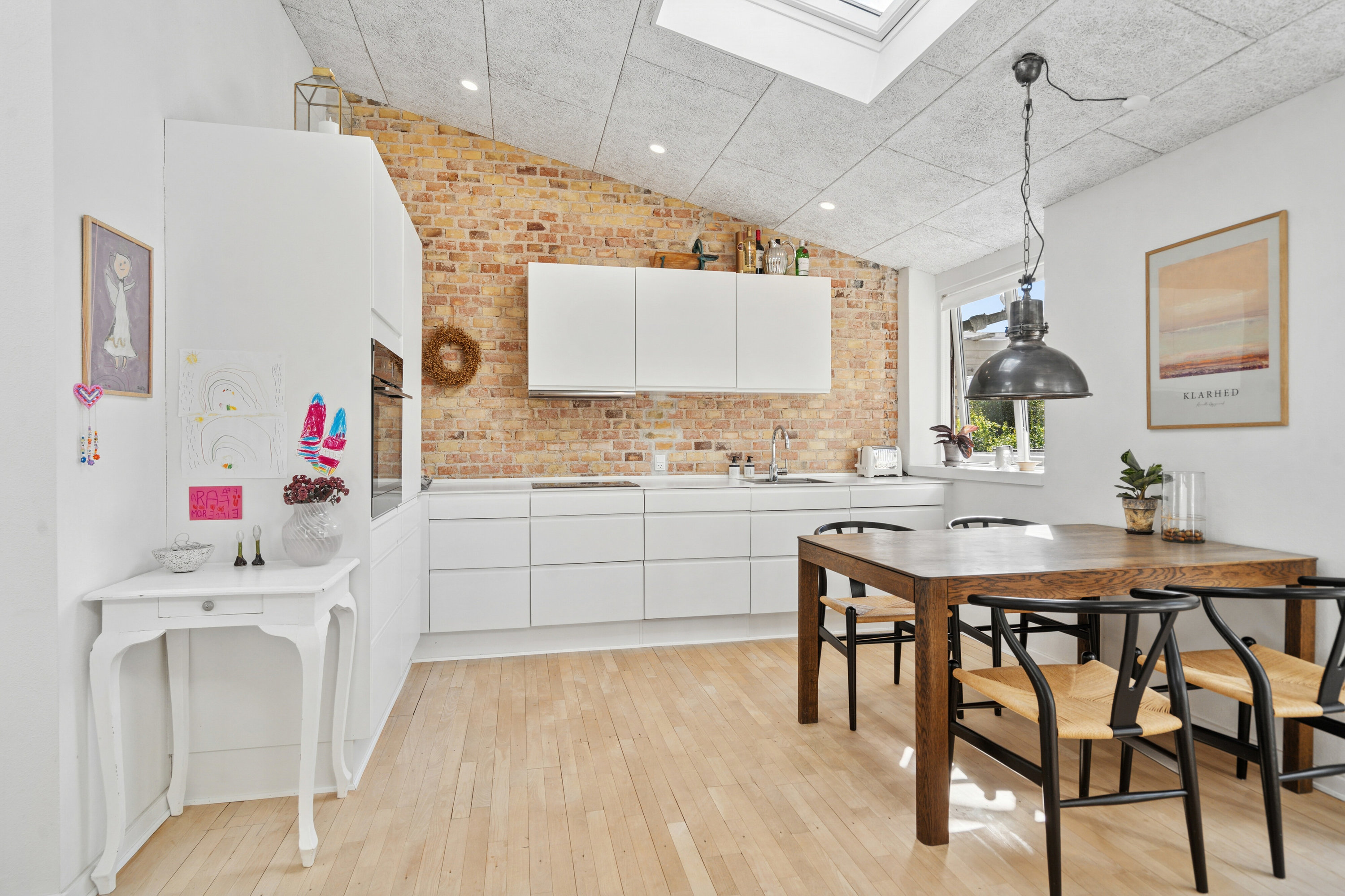 Fremhævet køkken billede i fuldskærmstilstand. Billede af Carlsen-Skiødts Vej 25, 5220 Odense SØ