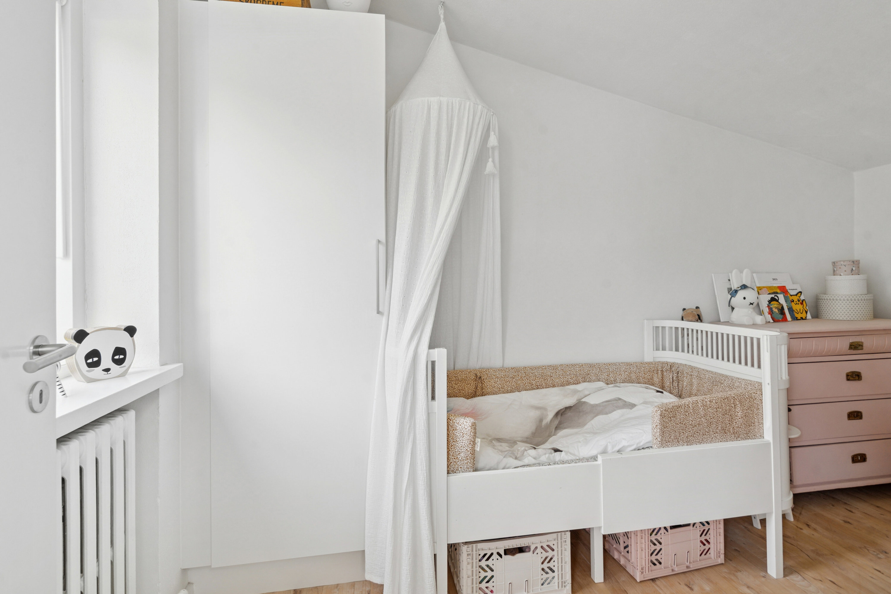 Fremhævet børneværelse billede i fuldskærmstilstand. Billede af Carlsen-Skiødts Vej 25, 5220 Odense SØ