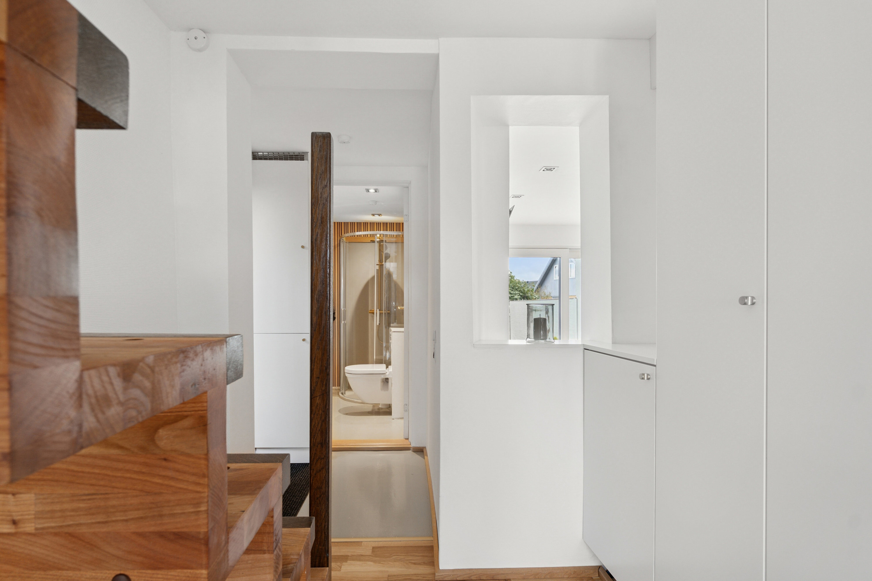 Fremhævet gang billede i fuldskærmstilstand. Billede af Voldgade 35, Rønne, 3700 Rønne