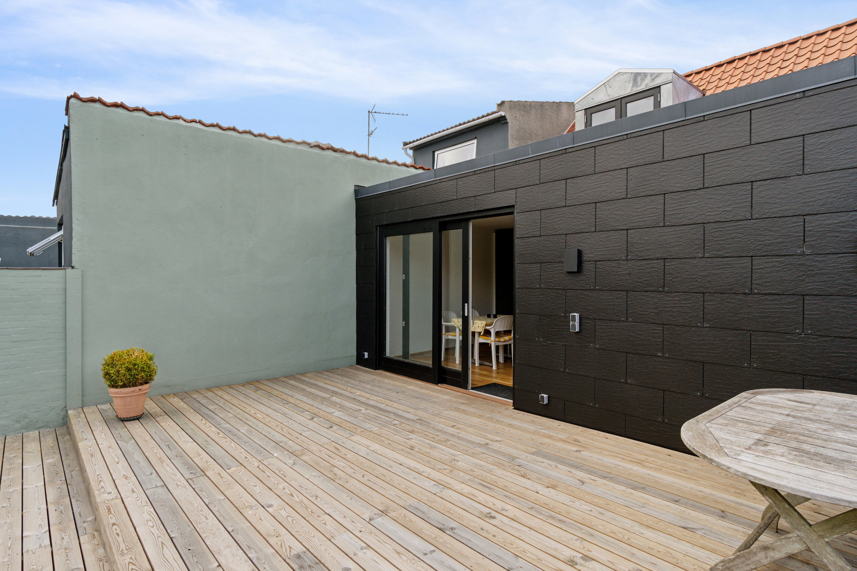 Fremhævet terrasse billede i fuldskærmstilstand. Billede af Voldgade 35, Rønne, 3700 Rønne