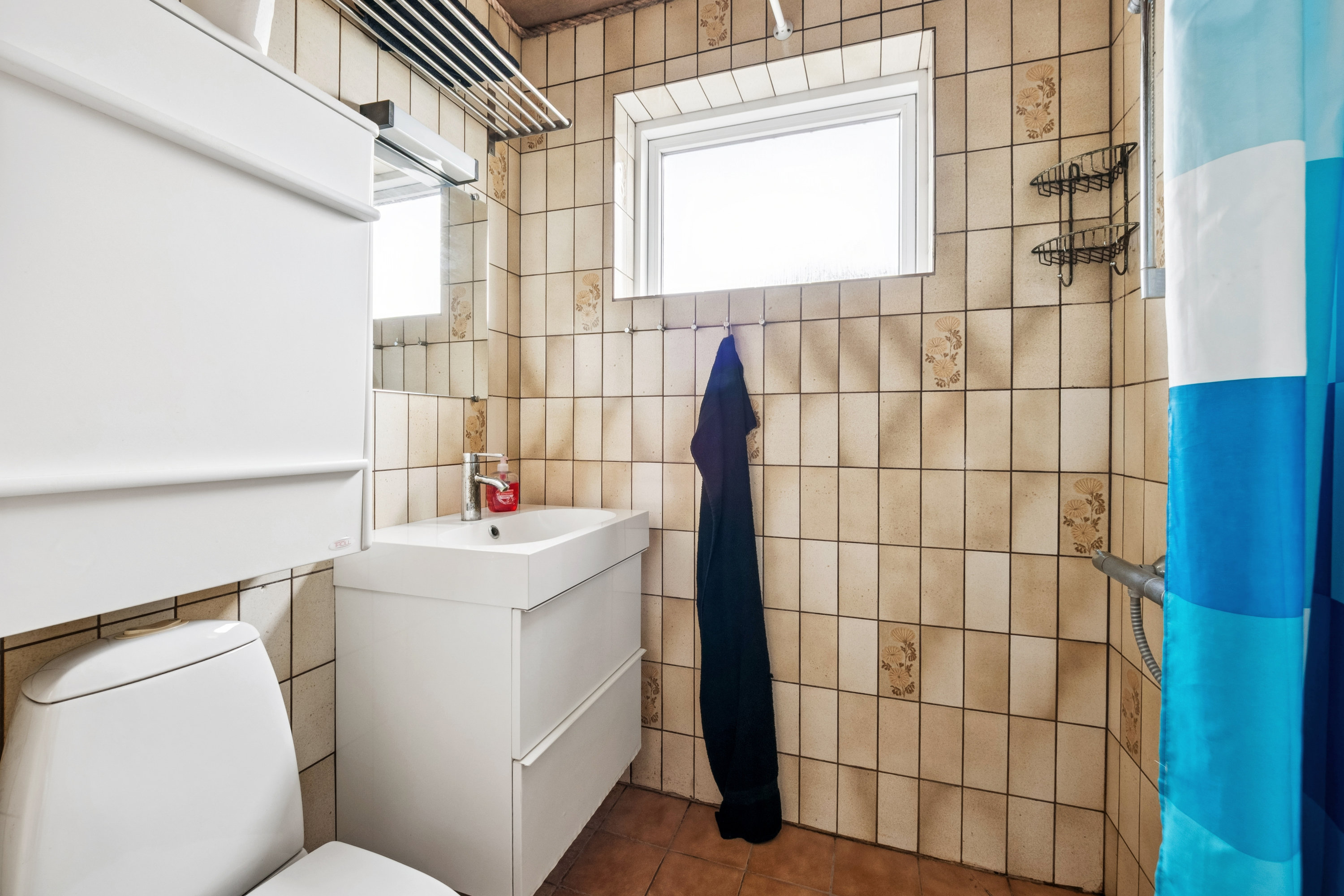 Fremhævet badeværelse billede i fuldskærmstilstand. Billede af Bakkevænget 32, Sønder Dråby, 7900 Nykøbing M