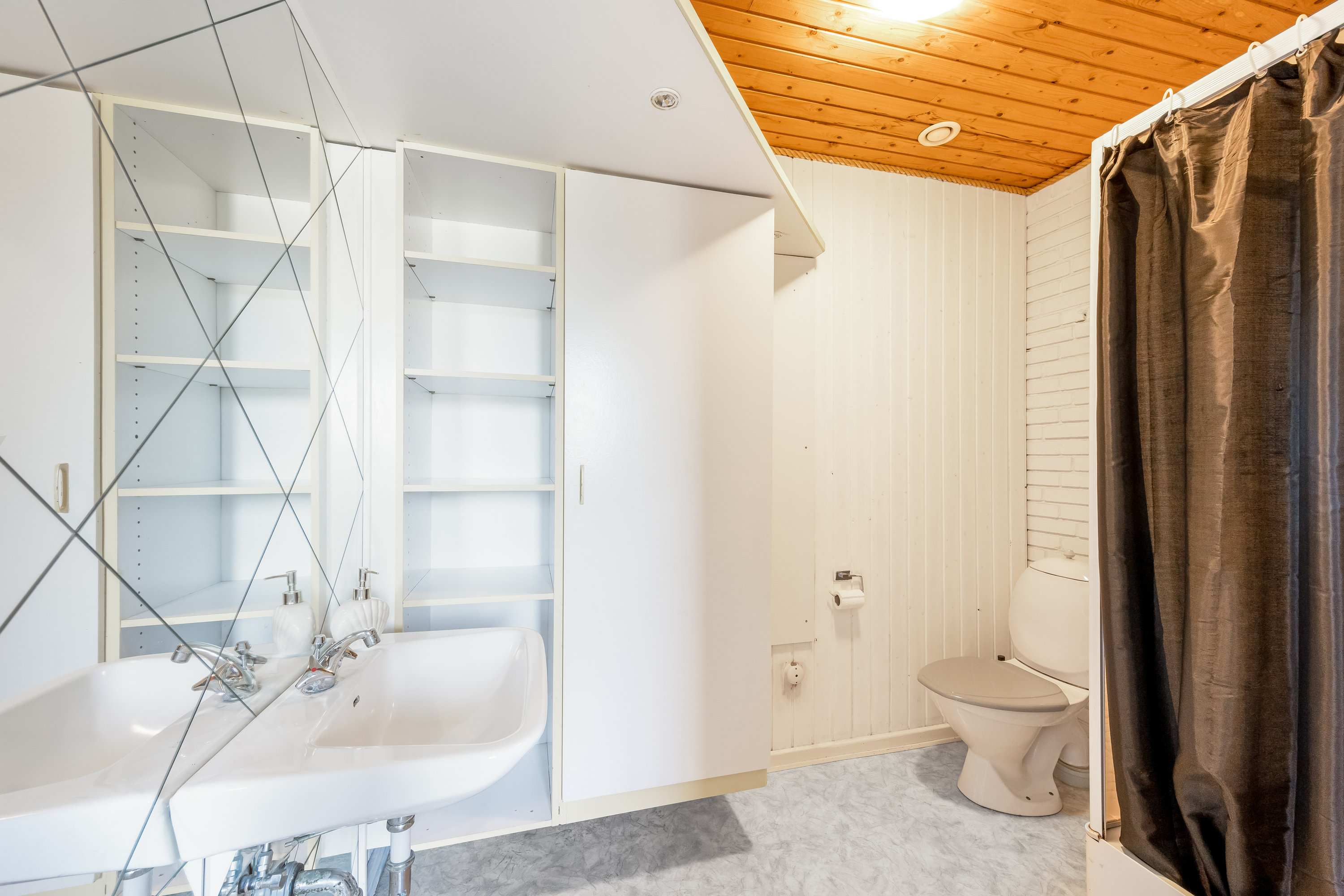 Fremhævet badeværelse billede i fuldskærmstilstand. Billede af Kildevej 10, 6971 Spjald