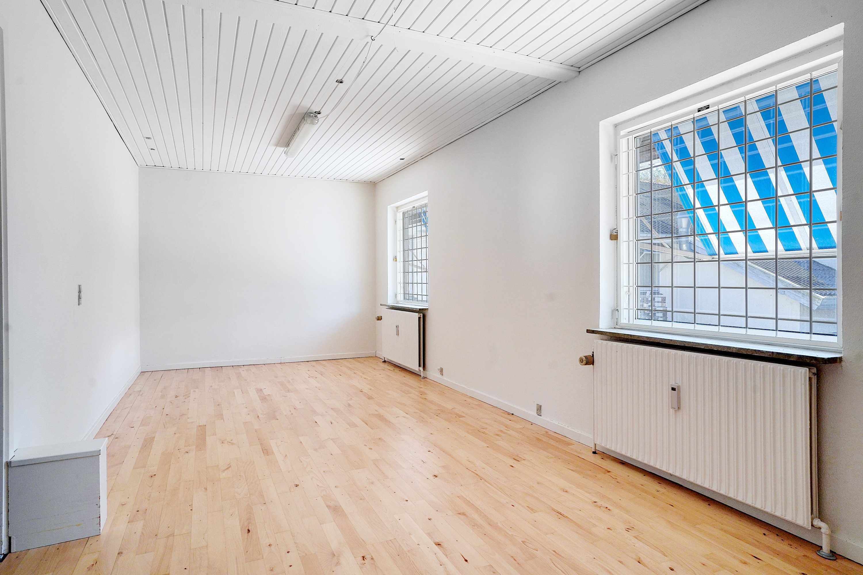 Fremhævet kontor billede i fuldskærmstilstand. Billede af Bakkegårdsvej 311, 3050 Humlebæk