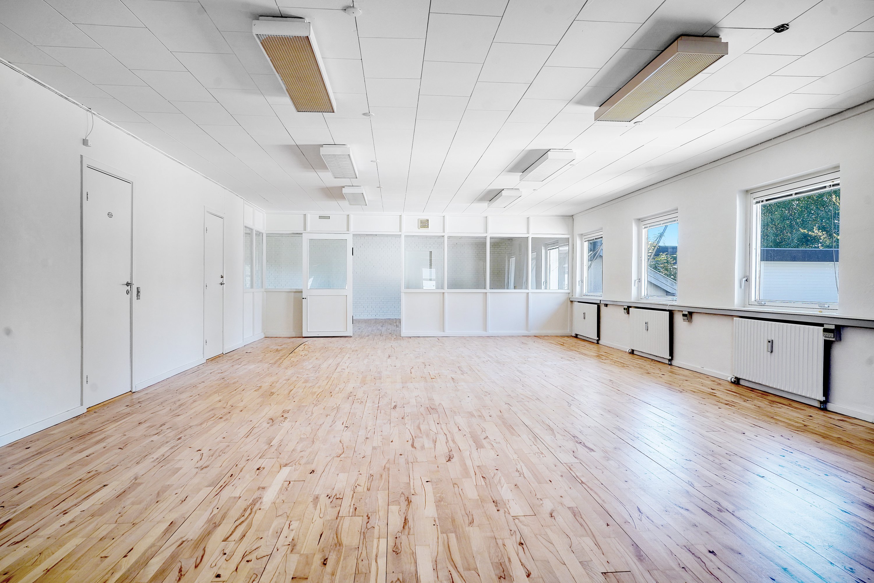 Fremhævet kontor billede i fuldskærmstilstand. Billede af Bakkegårdsvej 311, 3050 Humlebæk