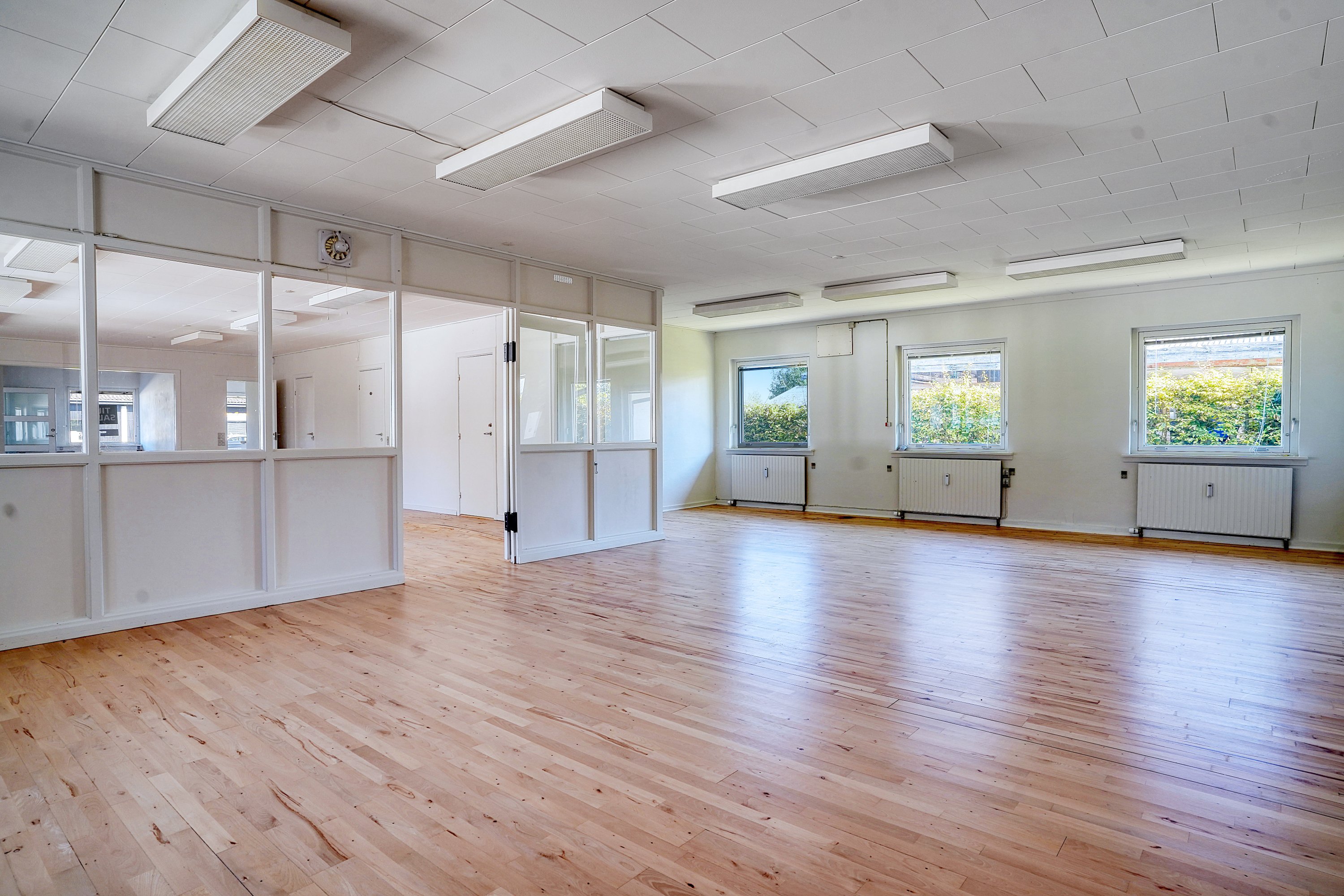 Fremhævet kontor billede i fuldskærmstilstand. Billede af Bakkegårdsvej 311, 3050 Humlebæk