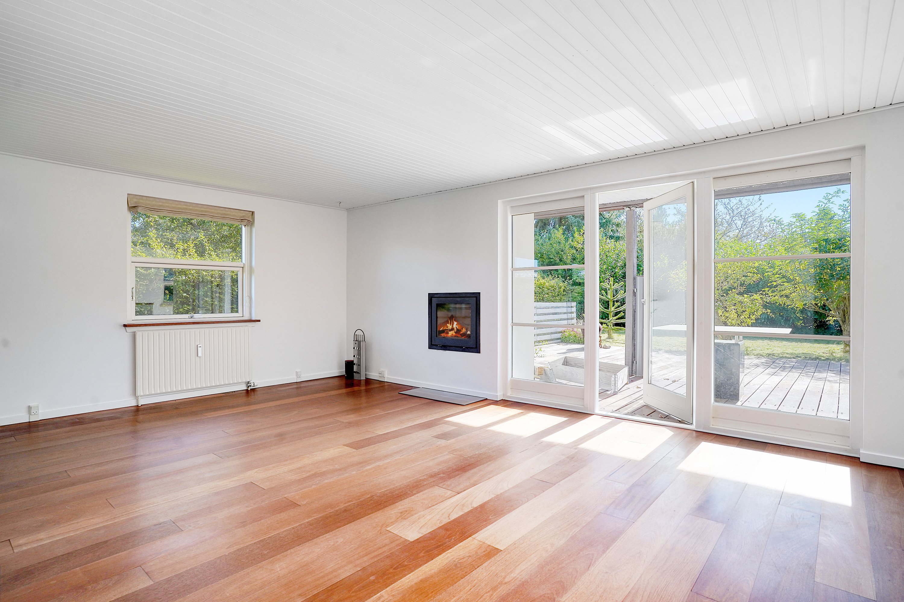 Fremhævet stue billede i fuldskærmstilstand. Billede af Bakkegårdsvej 311, 3050 Humlebæk