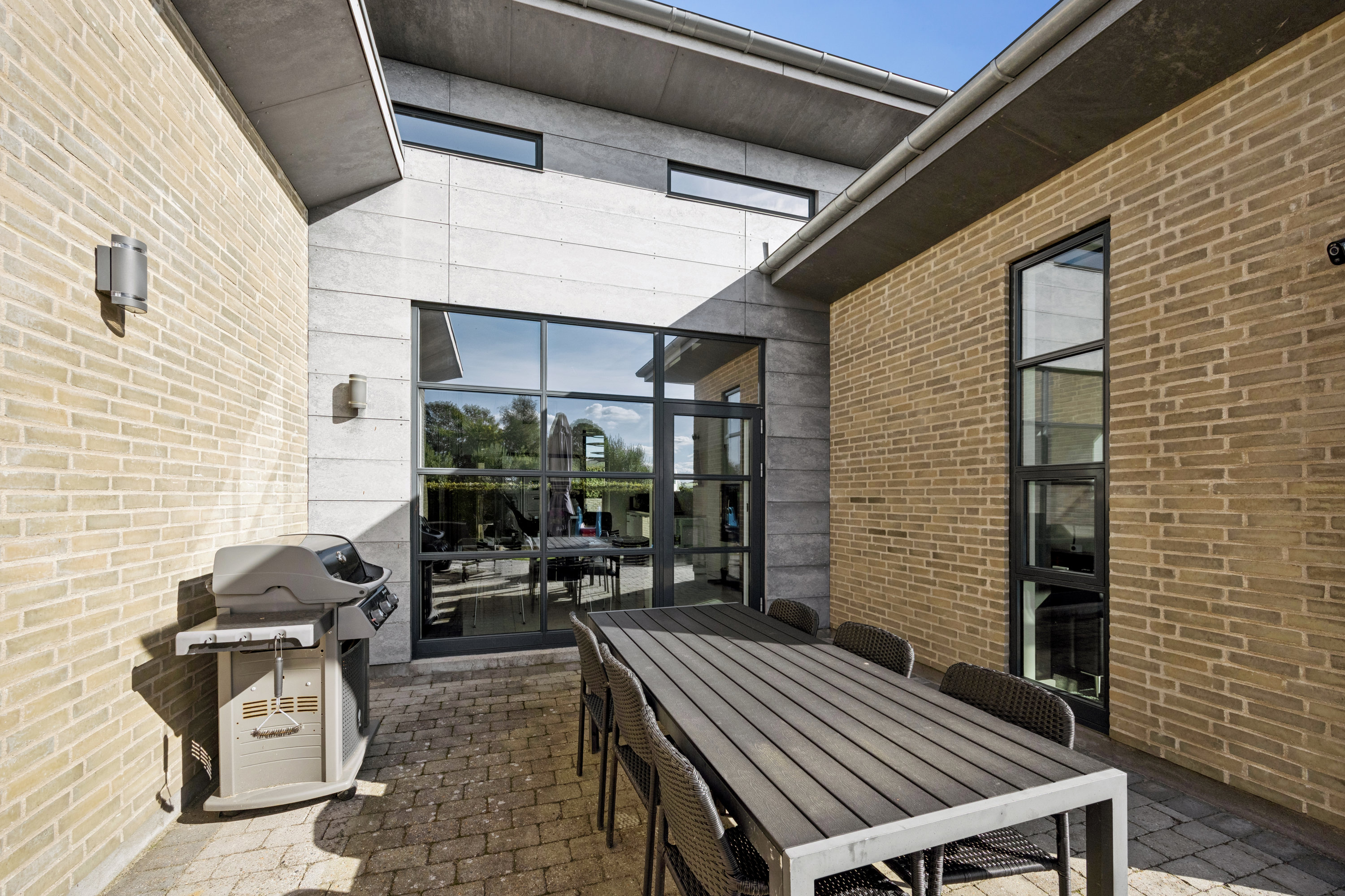 Fremhævet terrasse billede i fuldskærmstilstand. Billede af Hostrupkrogen 26, 9500 Hobro