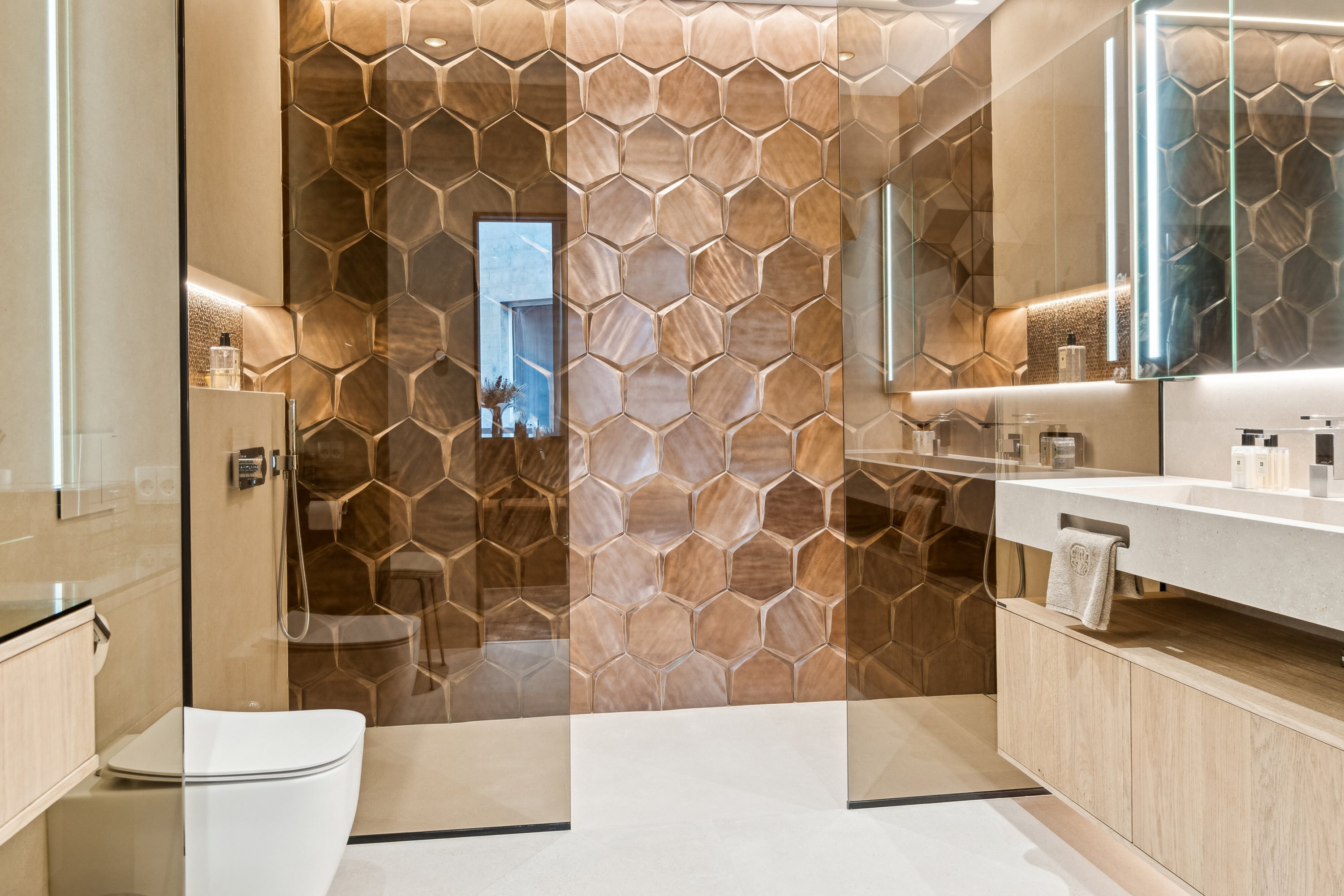 Fremhævet badeværelse billede i fuldskærmstilstand. Billede af Knud Kristensens Gade 12, 2300 København S