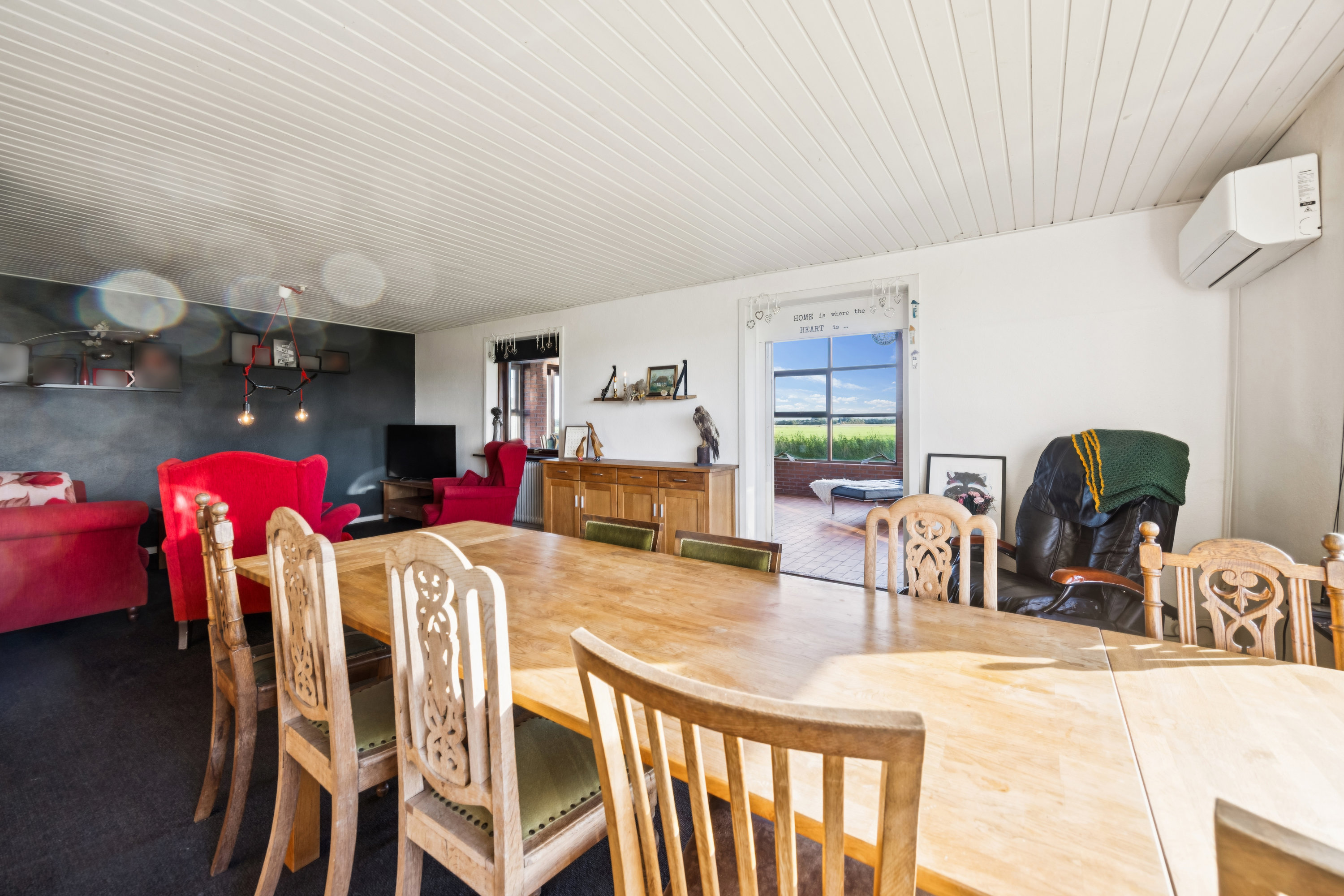 Fremhævet stue billede i fuldskærmstilstand. Billede af Tranekærvej 25, Kaas, 9490 Pandrup