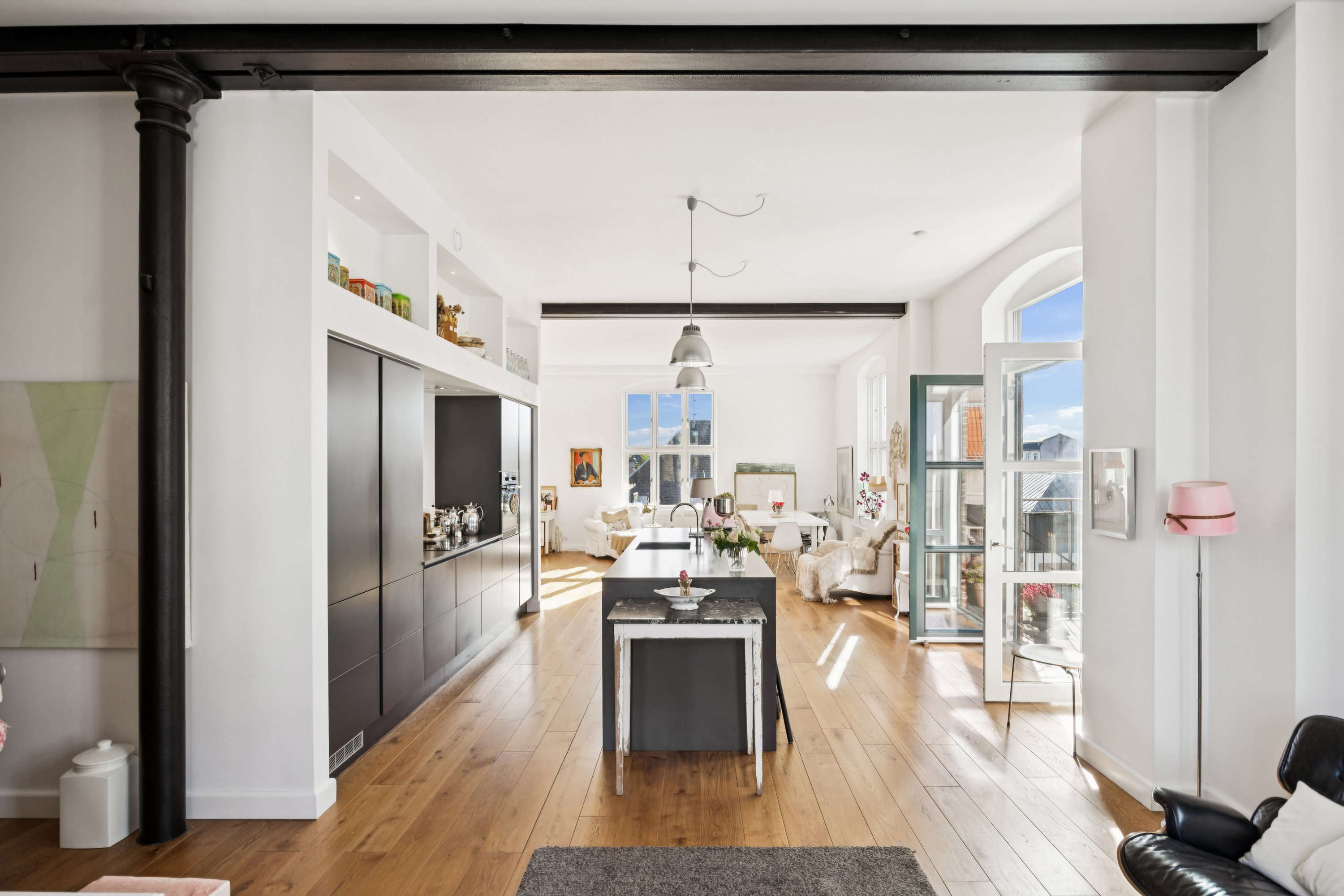 Fremhævet stue billede i fuldskærmstilstand. Billede af Svend Trøsts Vej 21, 3. tv., 1912 Frederiksberg C