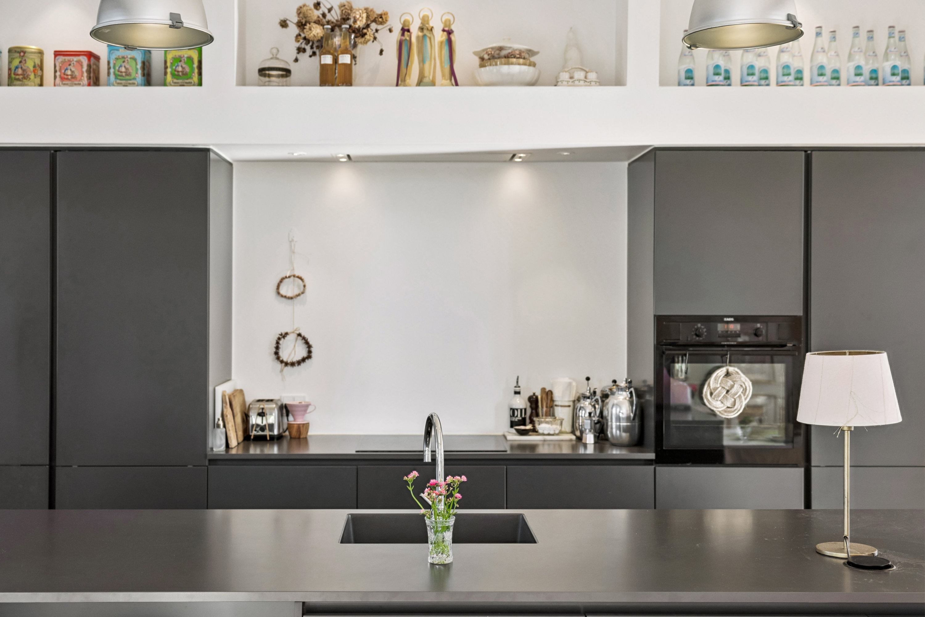 Fremhævet køkken billede i fuldskærmstilstand. Billede af Svend Trøsts Vej 21, 3. tv., 1912 Frederiksberg C