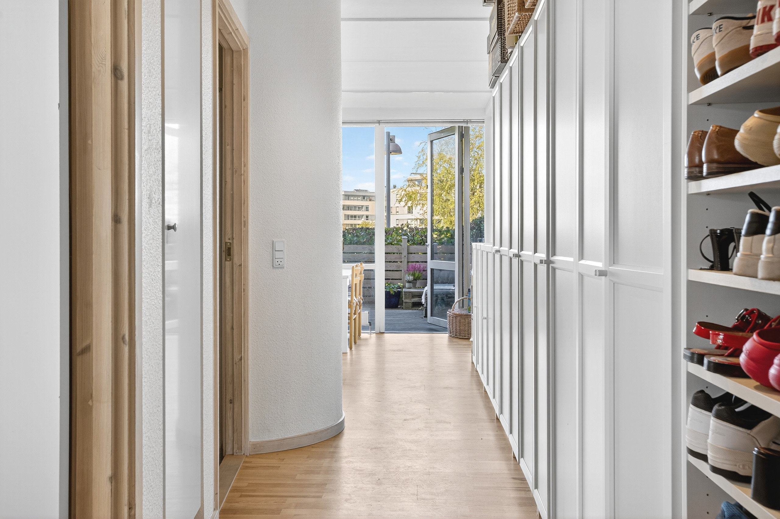 Fremhævet entré billede i fuldskærmstilstand. Billede af Damholmen 18, st.. a., 2760 Måløv