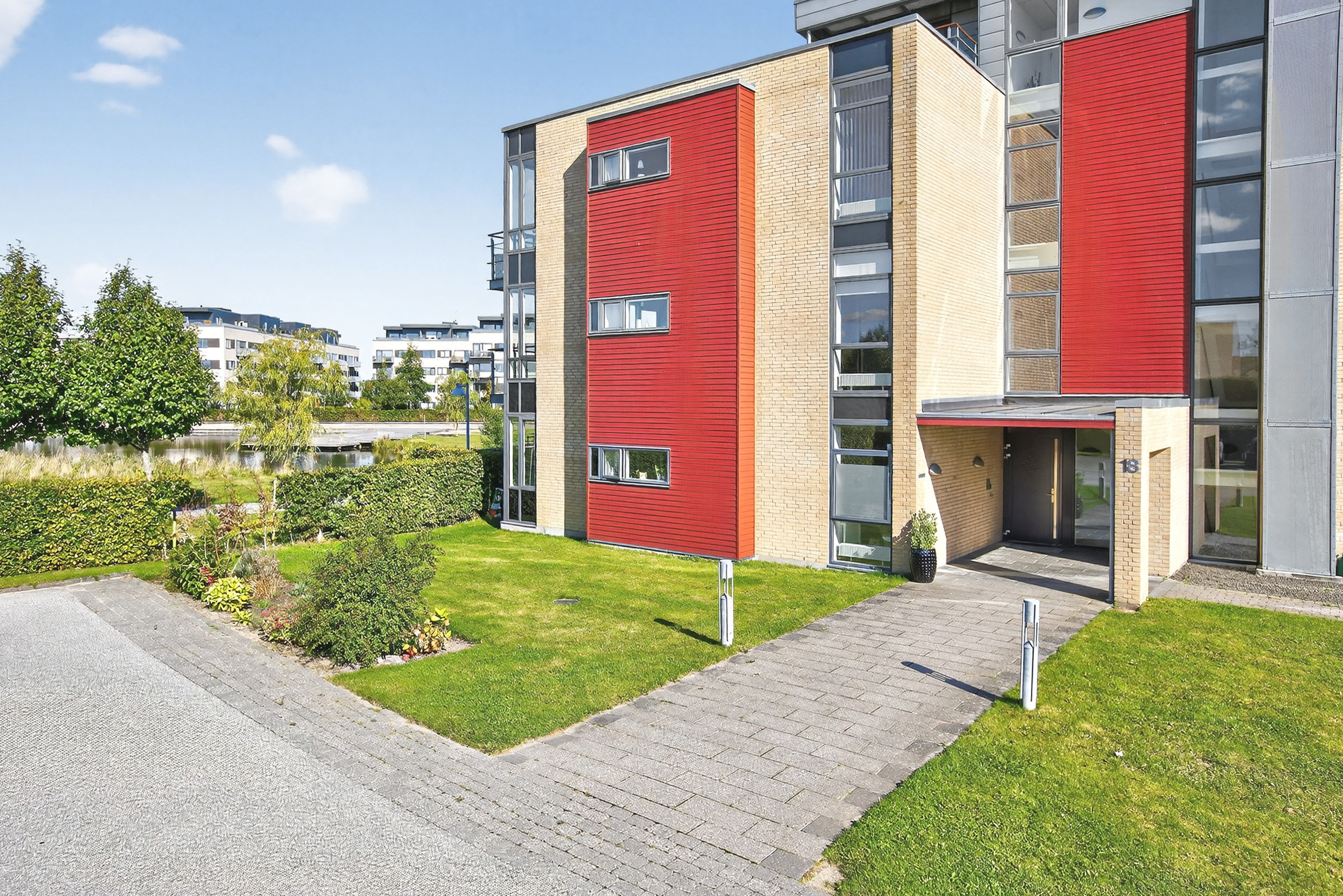 Fremhævet ude billede i fuldskærmstilstand. Billede af Damholmen 18, st.. a., 2760 Måløv