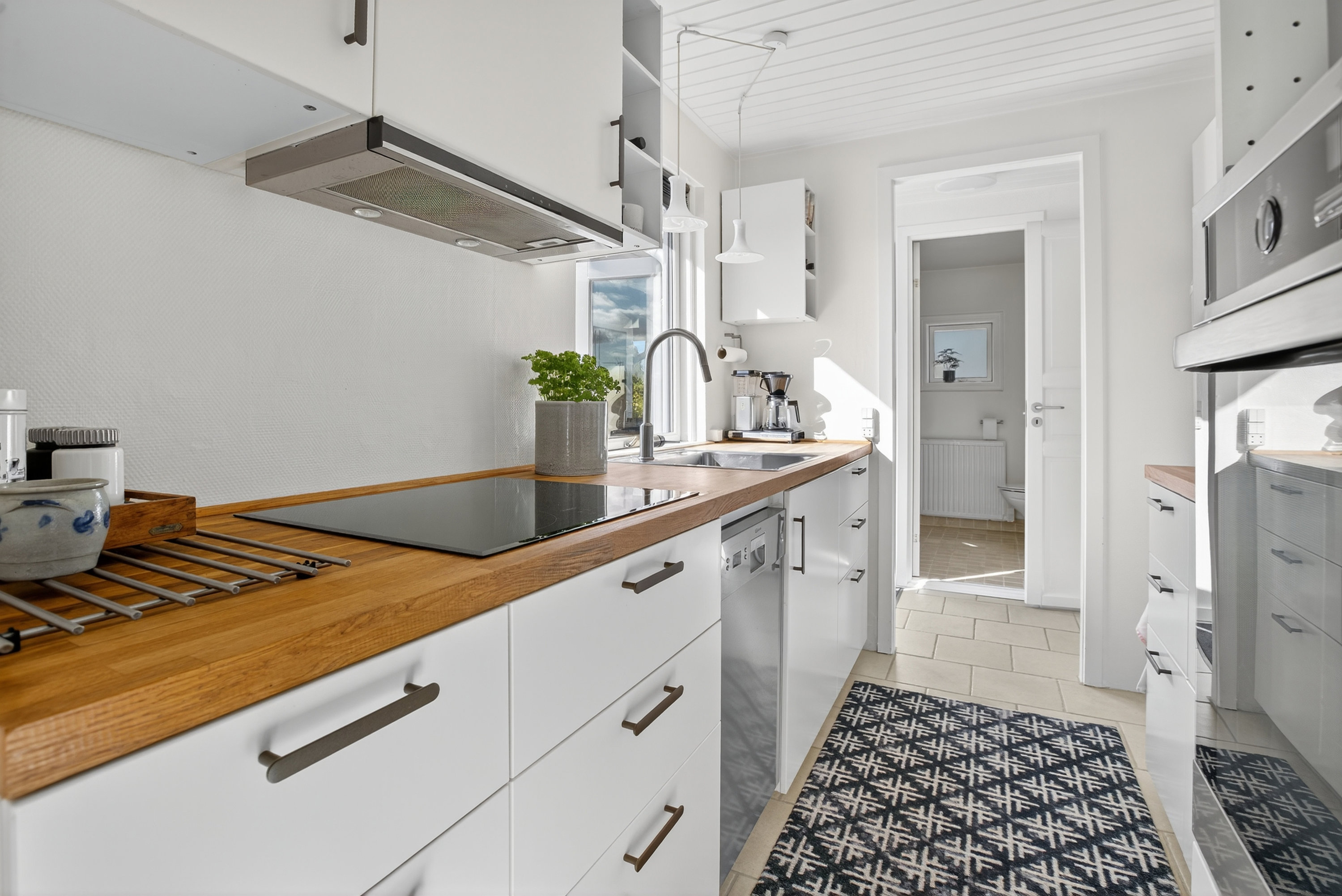 Fremhævet køkken billede i fuldskærmstilstand. Billede af Rønstrupvej 143, Of Ågerup, 2750 Ballerup