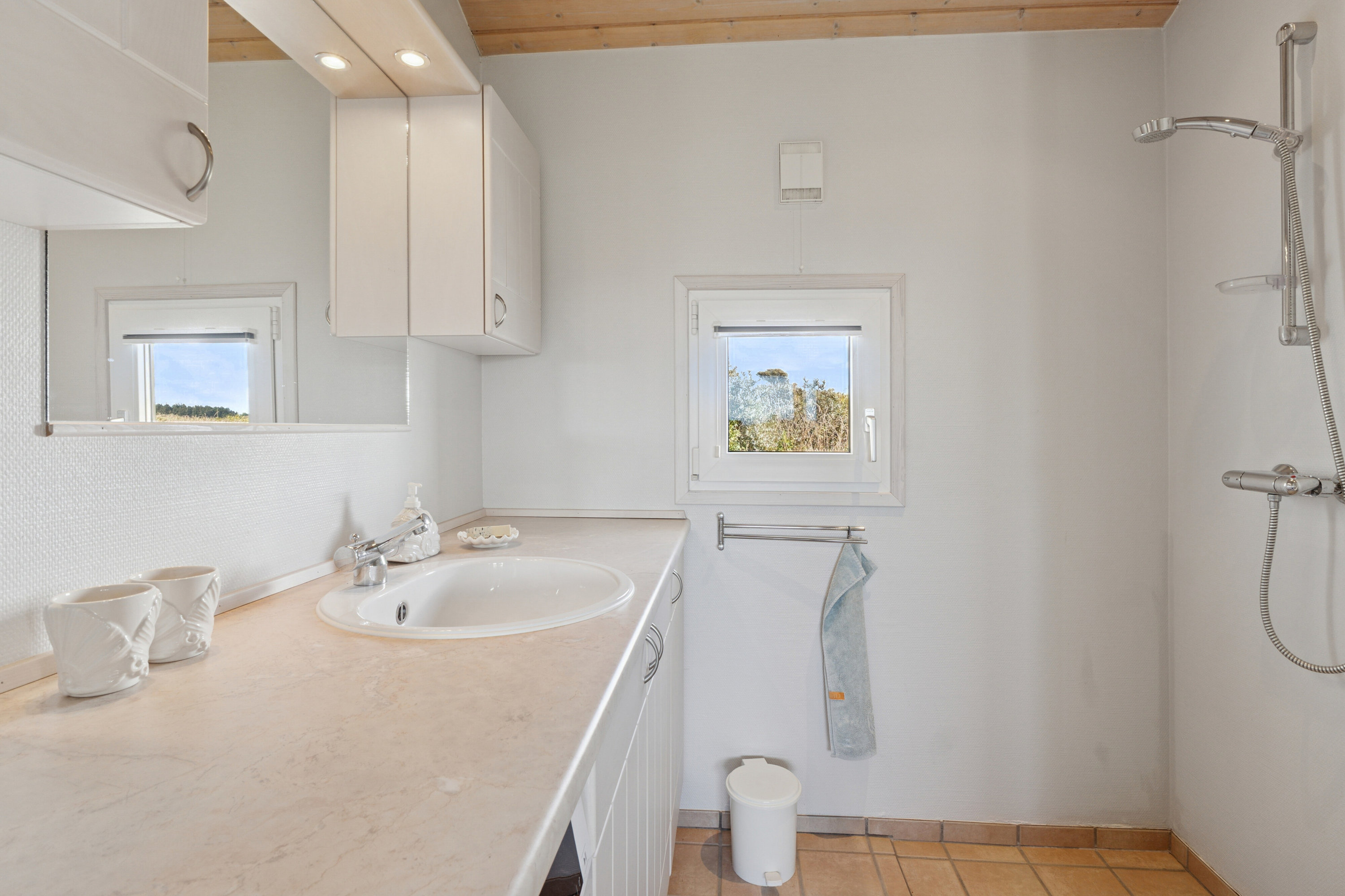 Fremhævet indendørs billede i fuldskærmstilstand. Billede af Folstedvej 42, Tversted, 9881 Bindslev