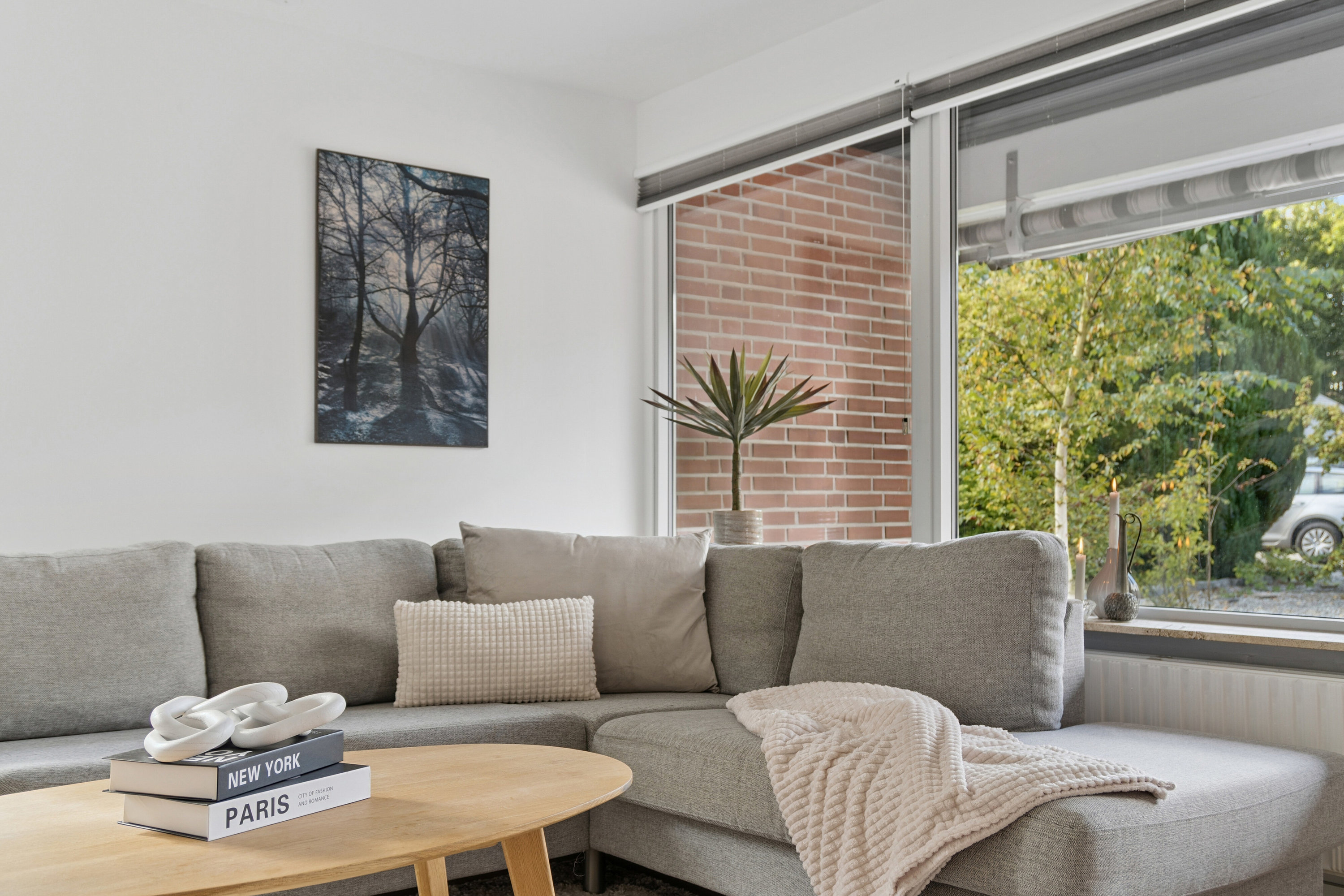 Fremhævet stue billede i fuldskærmstilstand. Billede af Skovvænget 13, 6630 Rødding