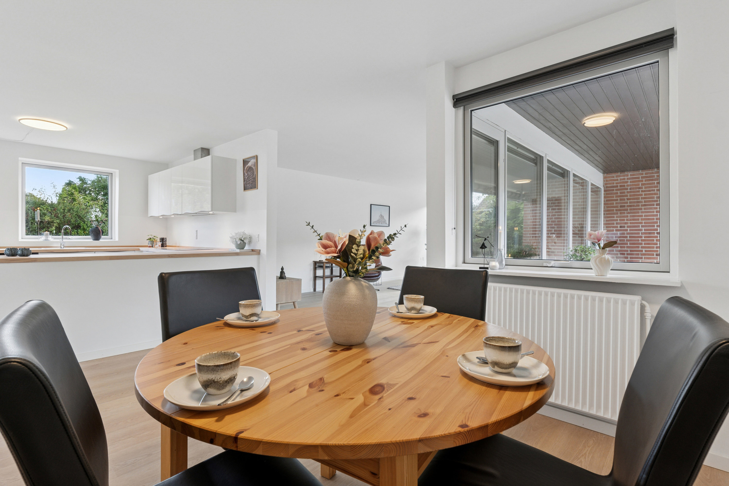 Fremhævet spisestue billede i fuldskærmstilstand. Billede af Skovvænget 13, 6630 Rødding