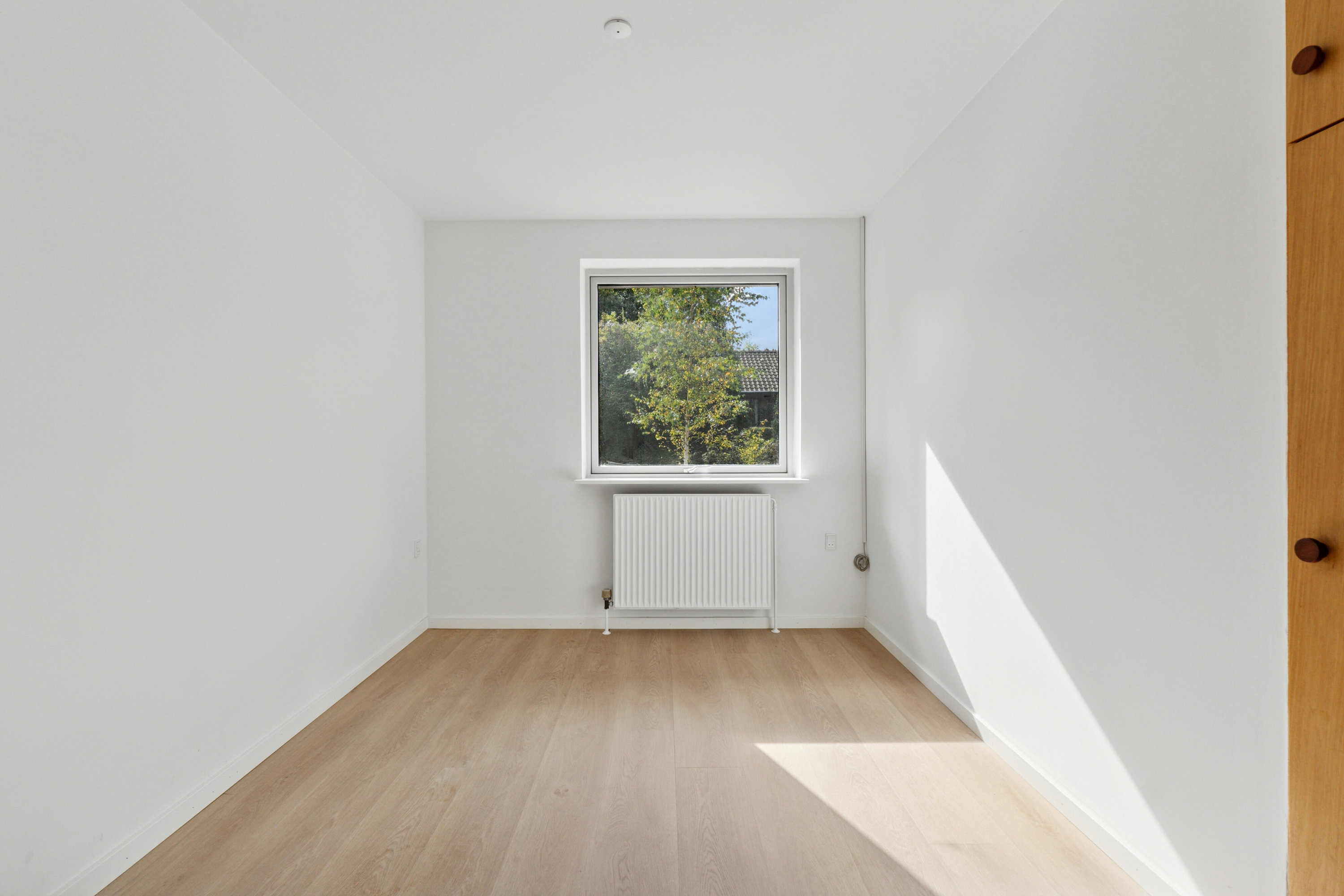 Fremhævet værelse billede i fuldskærmstilstand. Billede af Skovvænget 13, 6630 Rødding