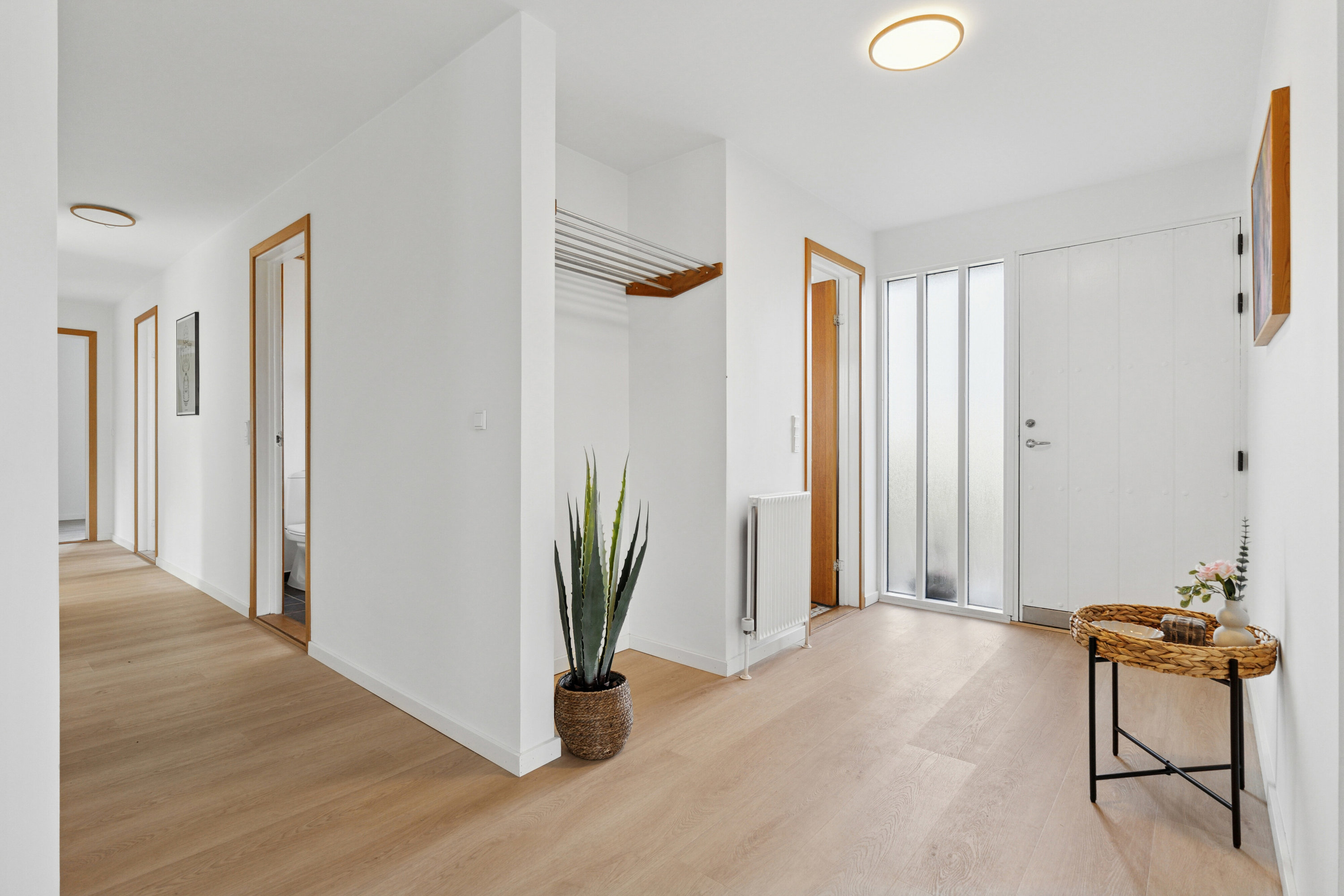 Fremhævet gang billede i fuldskærmstilstand. Billede af Skovvænget 13, 6630 Rødding