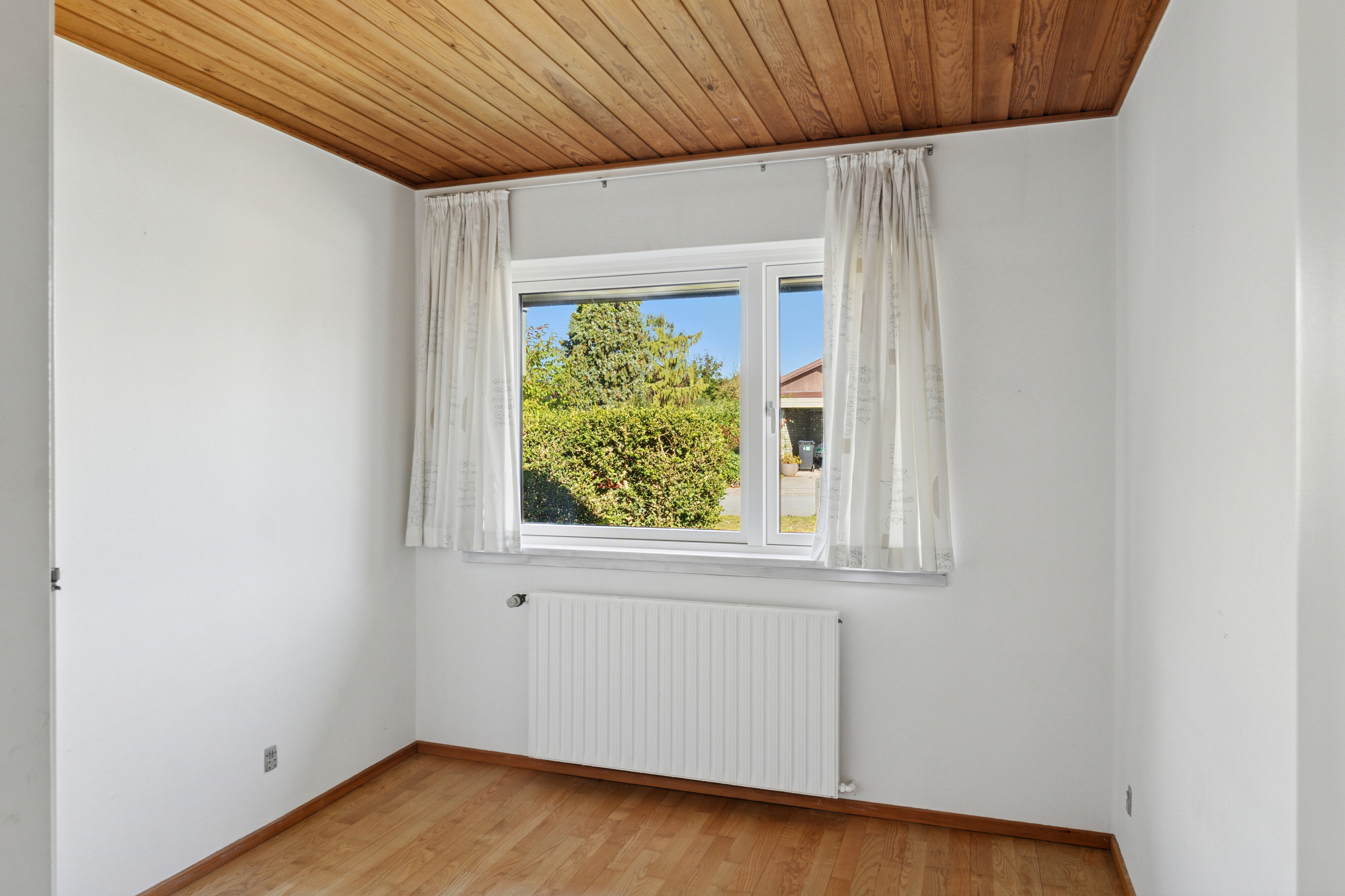 Fremhævet værelse billede i fuldskærmstilstand. Billede af Kajakvej 42, 4040 Jyllinge