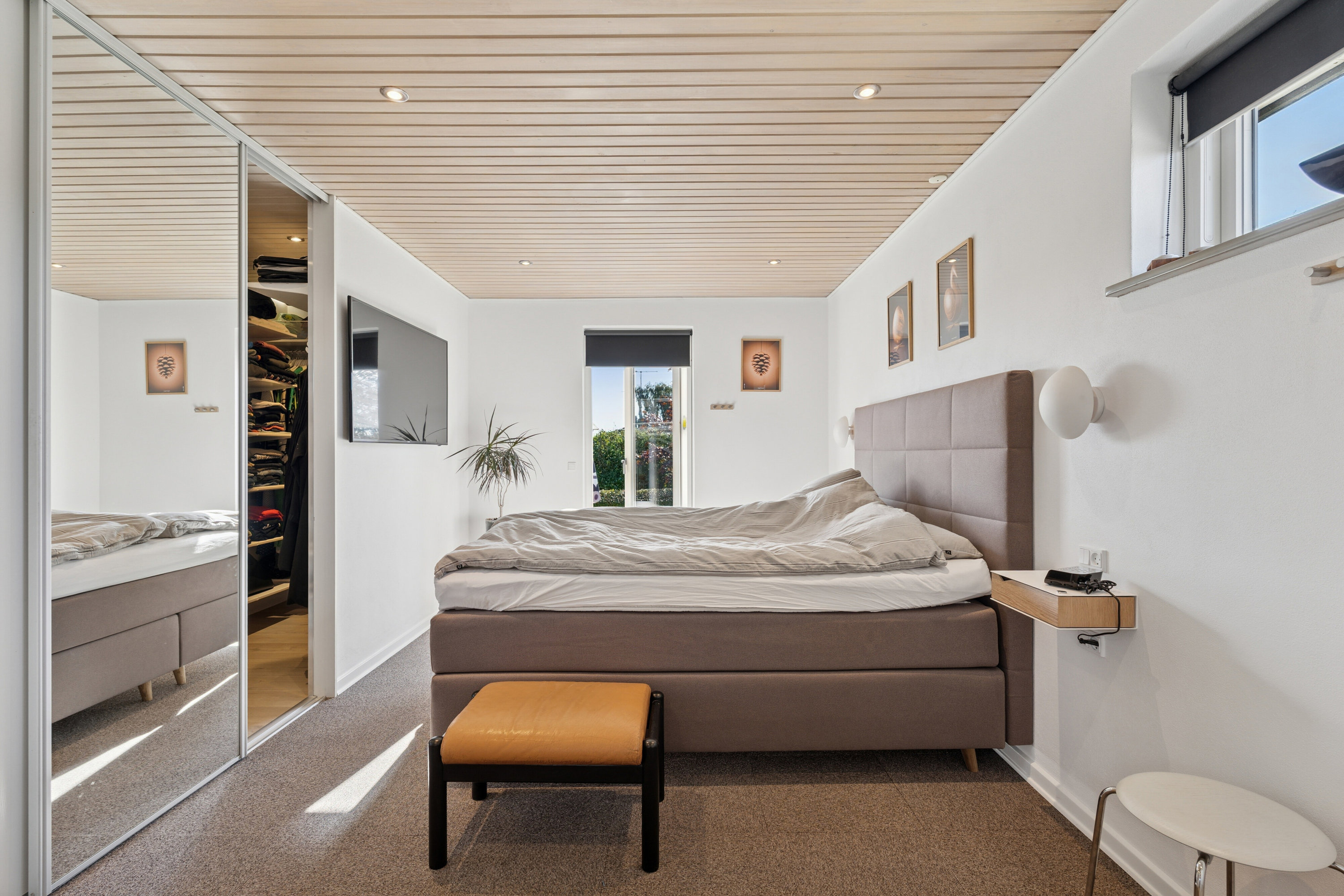 Fremhævet soveværelse billede i fuldskærmstilstand. Billede af Liljevej 1, Vinderslev, 8620 Kjellerup