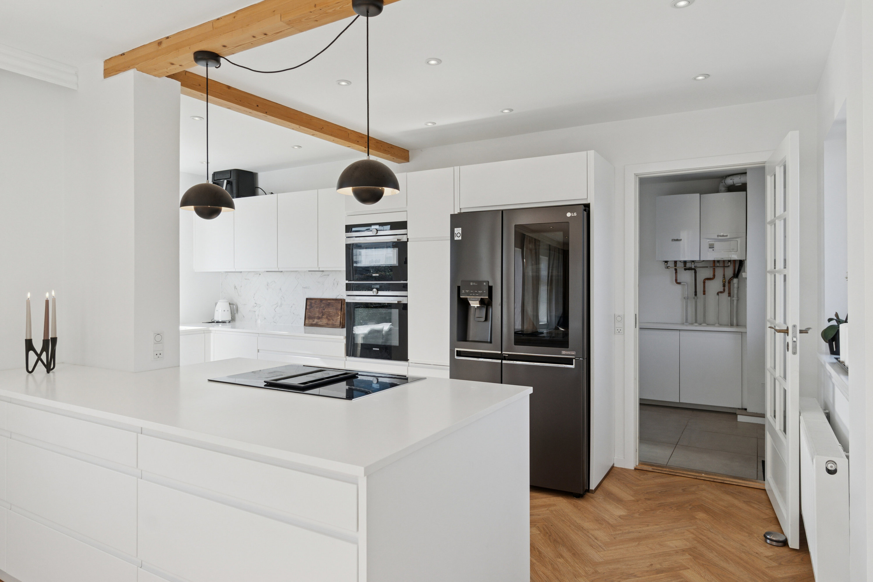 Fremhævet køkken billede i fuldskærmstilstand. Billede af Lyngtoftevej 26, 2605 Brøndby