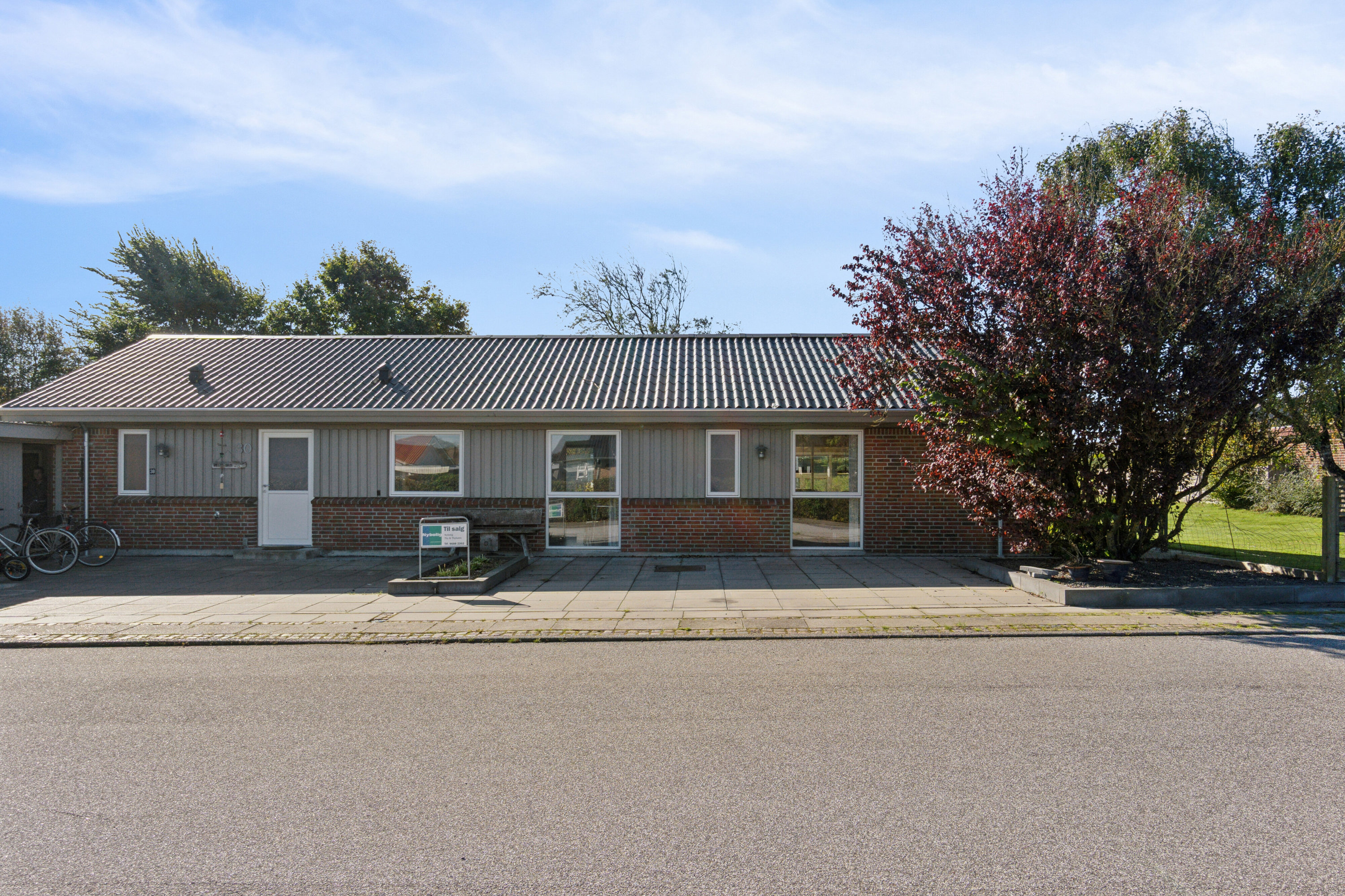 Fremhævet set fra vejen billede i fuldskærmstilstand. Billede af Thormodsvej 30, 7760 Hurup Thy