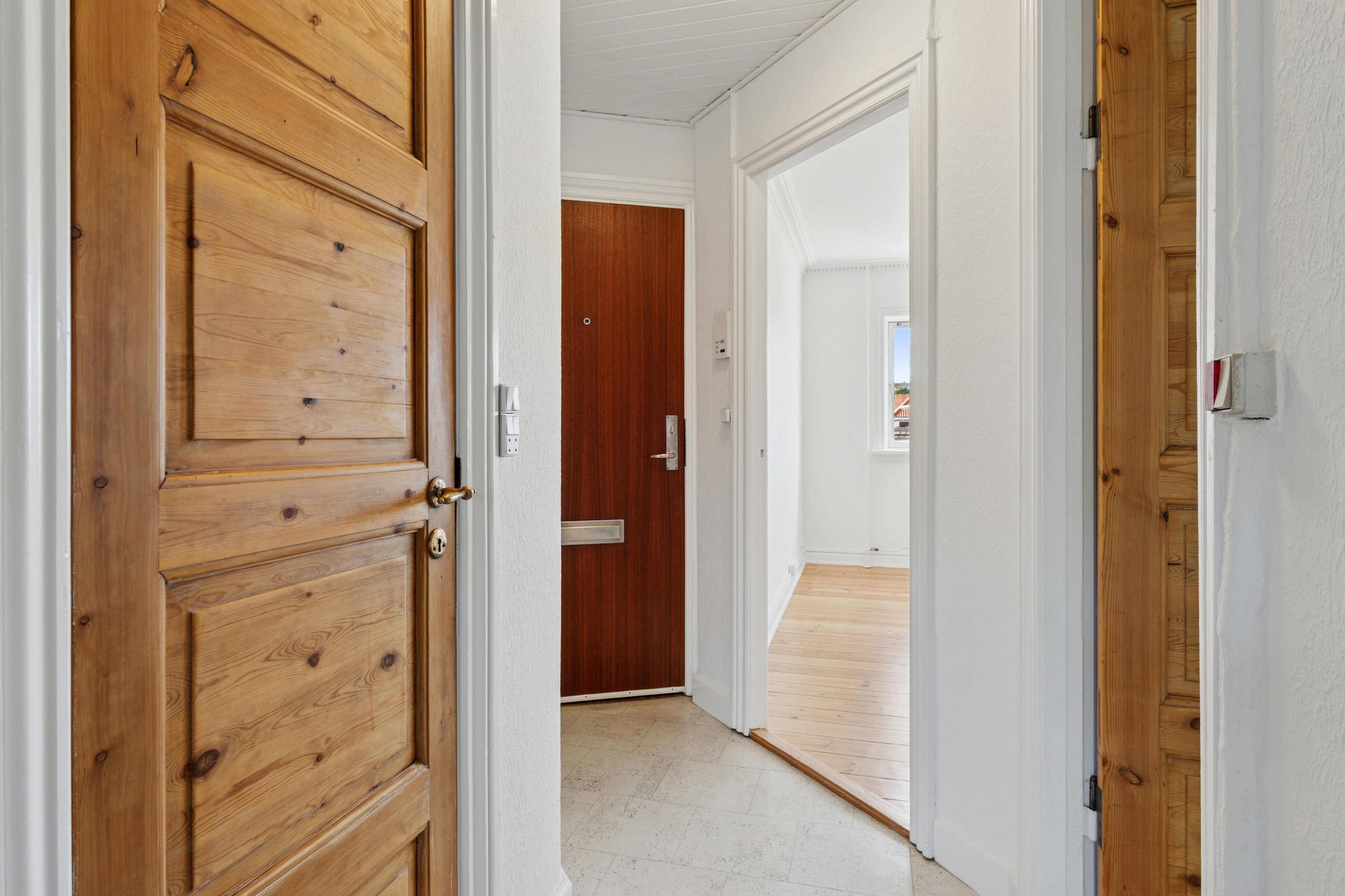 Fremhævet gang billede i fuldskærmstilstand. Billede af Sofielundsvej 14, st.. tv., 2600 Glostrup