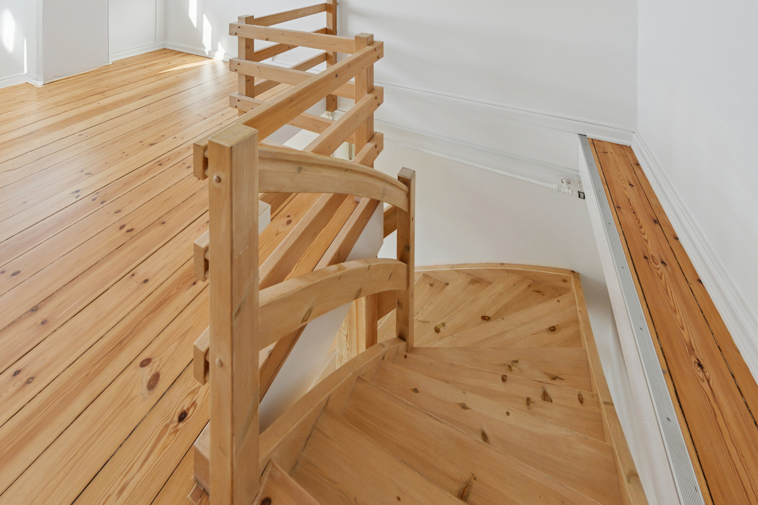 Fremhævet trappe billede i fuldskærmstilstand. Billede af Sofielundsvej 14, st.. tv., 2600 Glostrup