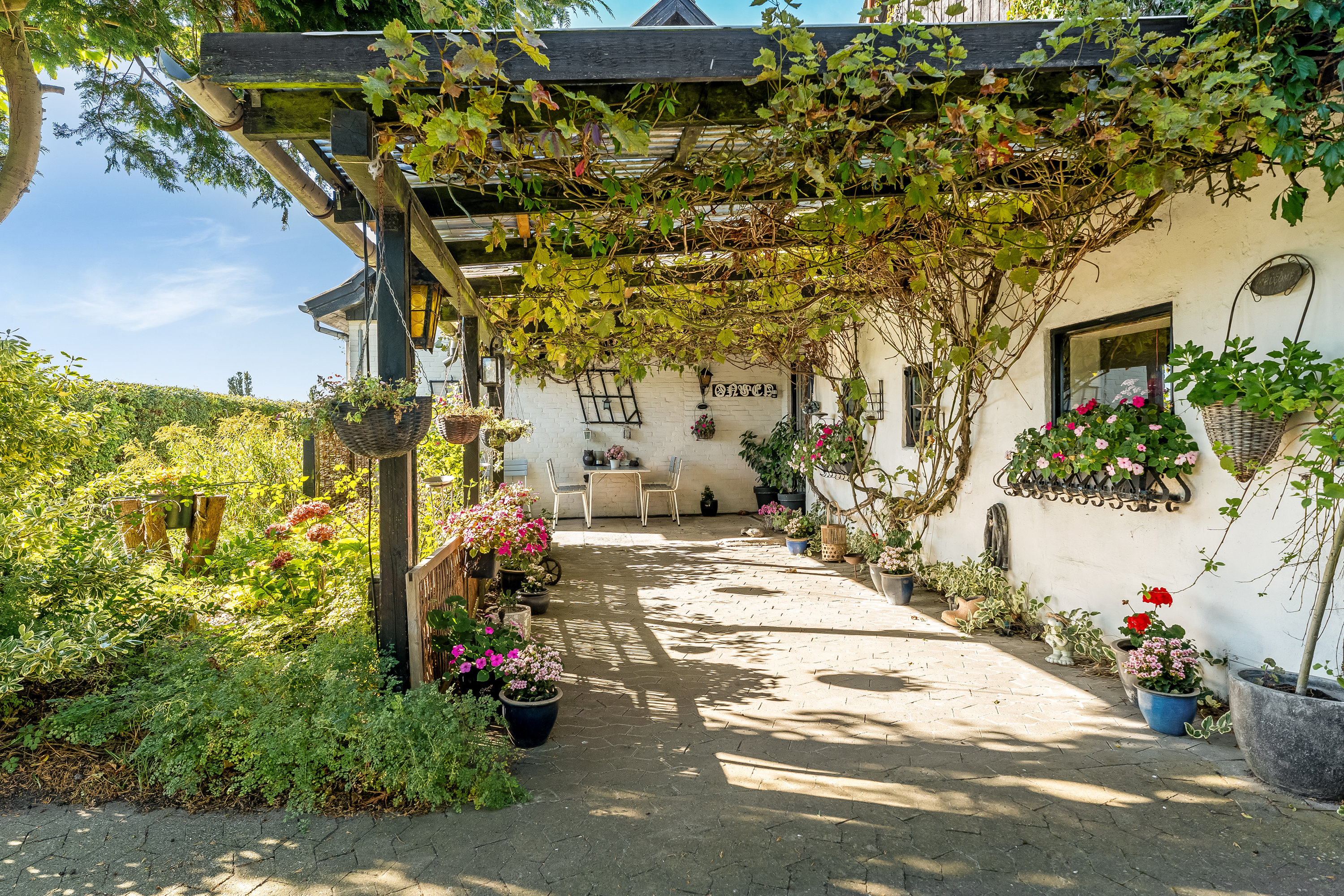 Fremhævet overdækket terrasse billede i fuldskærmstilstand. Billede af Nørregårdsvej 10, Slemminge, 4990 Sakskøbing