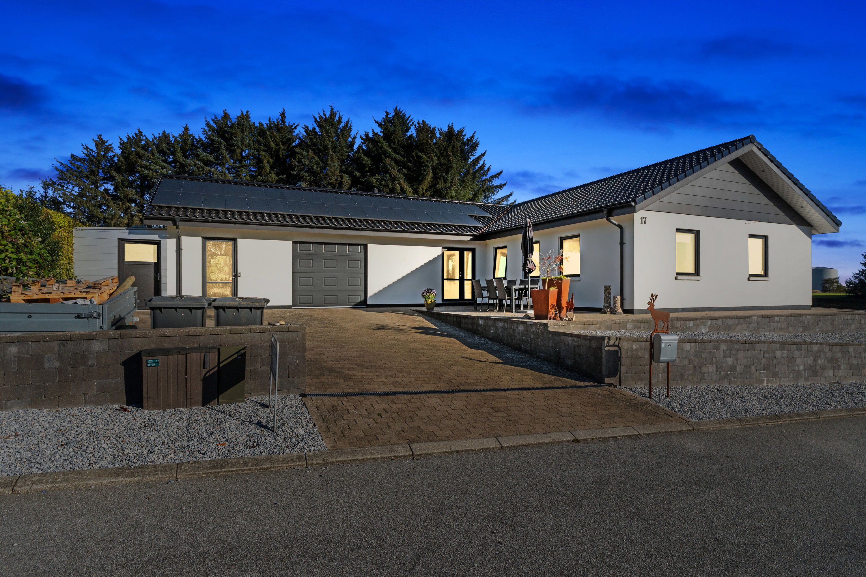 Fremhævet set fra vejen billede i fuldskærmstilstand. Billede af Nørrelund 17, 9870 Sindal