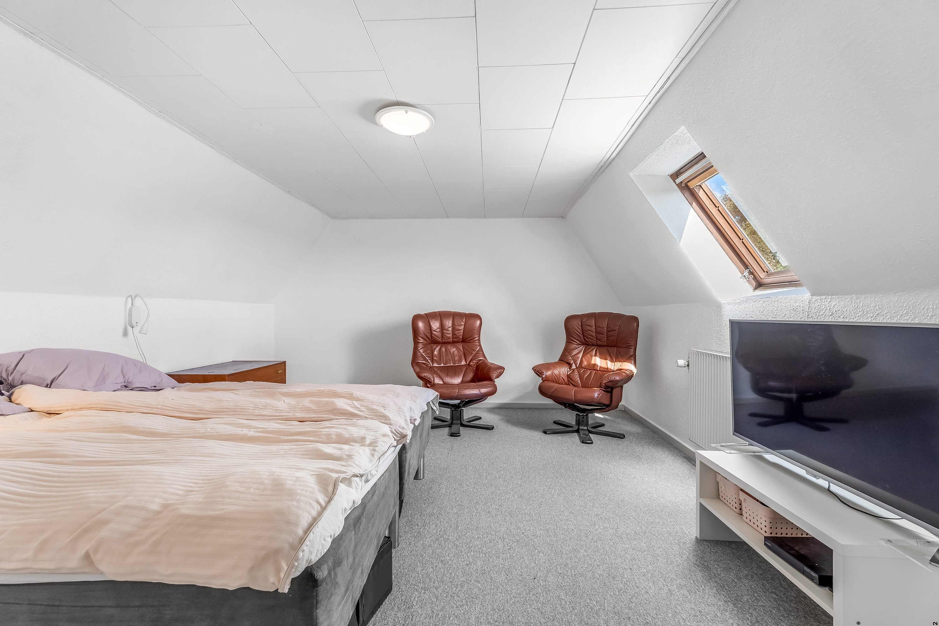 Fremhævet soveværelse billede i fuldskærmstilstand. Billede af Østervej 3, 4983 Dannemare