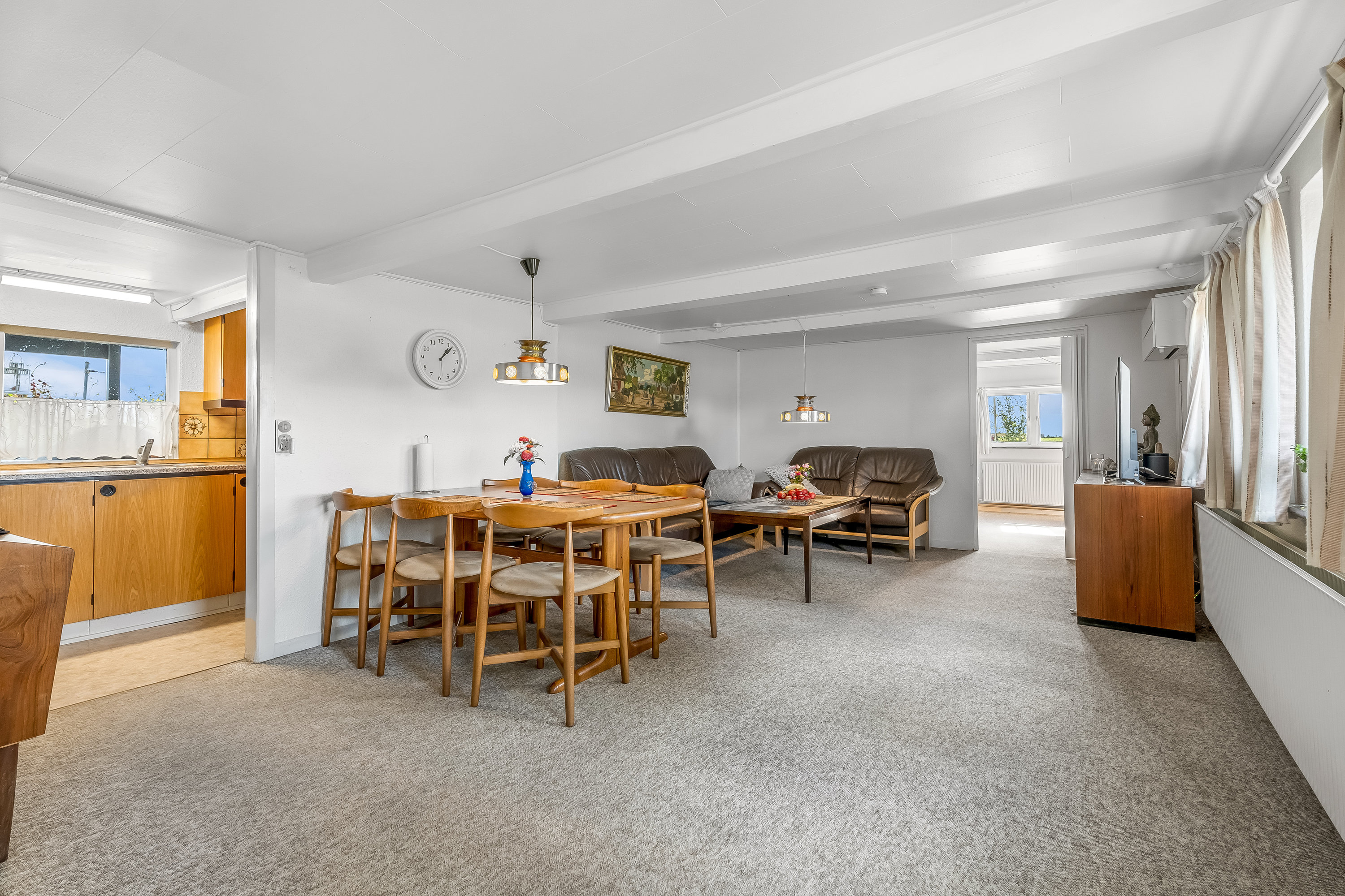 Fremhævet stue billede i fuldskærmstilstand. Billede af Østervej 3, 4983 Dannemare