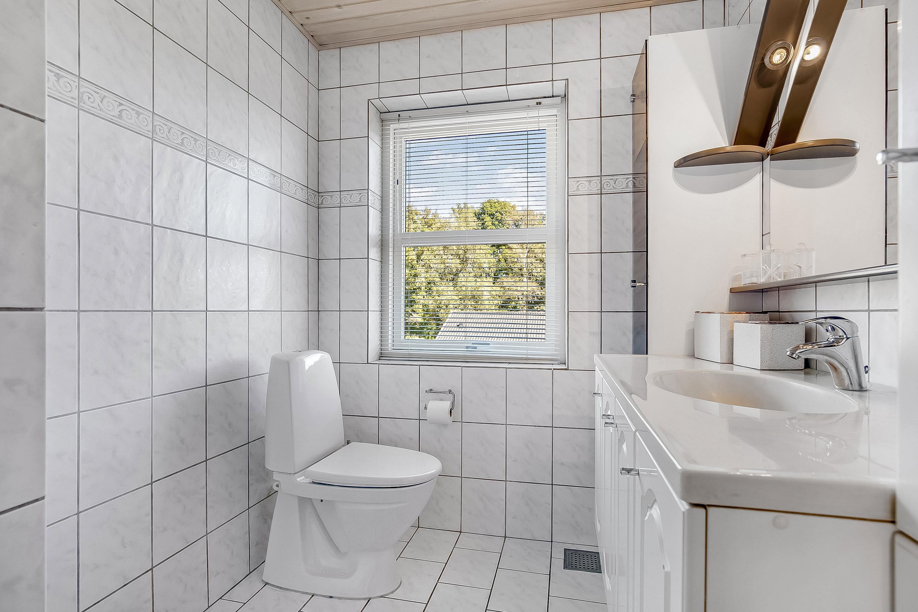 Fremhævet badeværelse billede i fuldskærmstilstand. Billede af Enghavevej 21, Bramdrupdam, 6000 Kolding