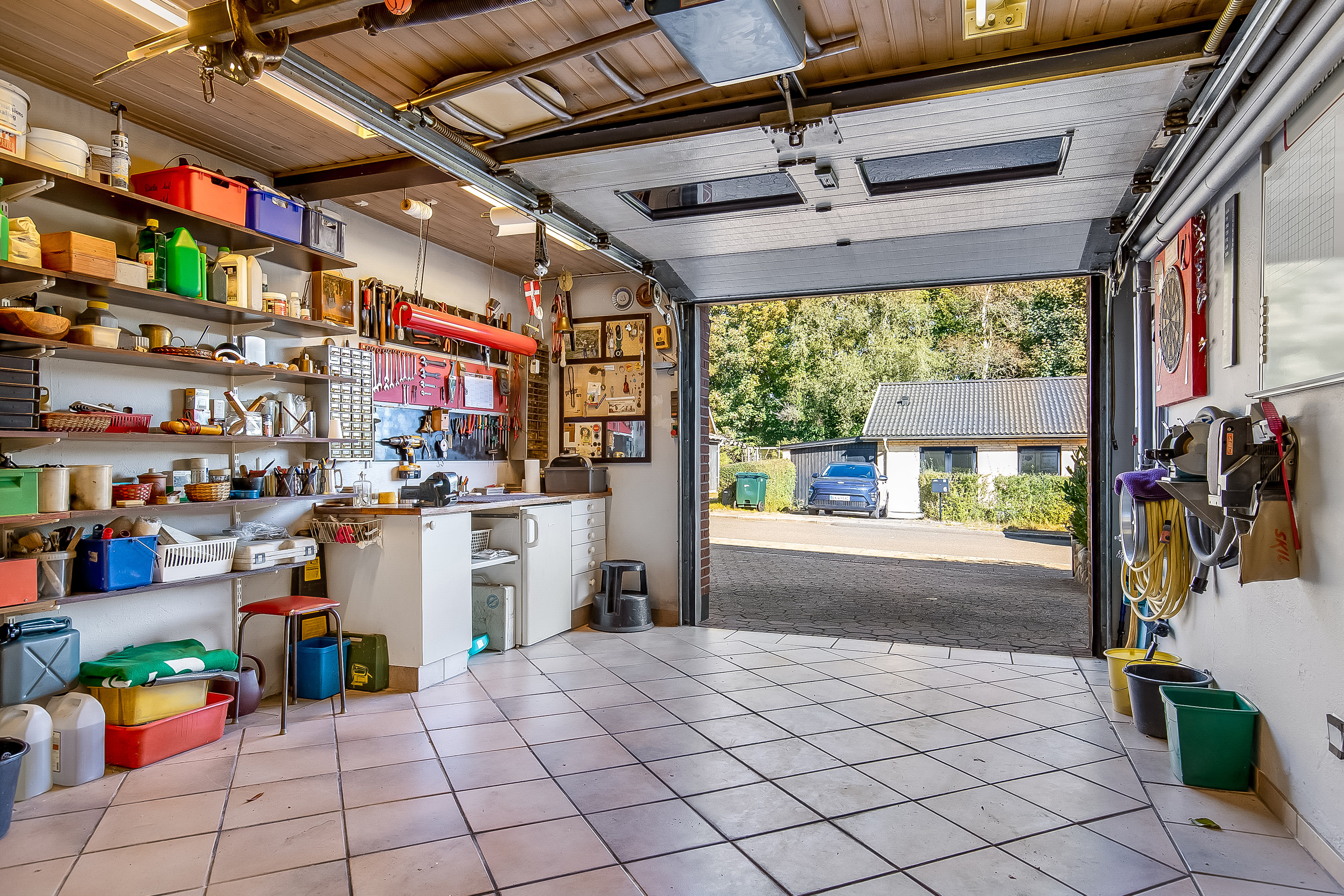 Fremhævet garage billede i fuldskærmstilstand. Billede af Enghavevej 21, Bramdrupdam, 6000 Kolding