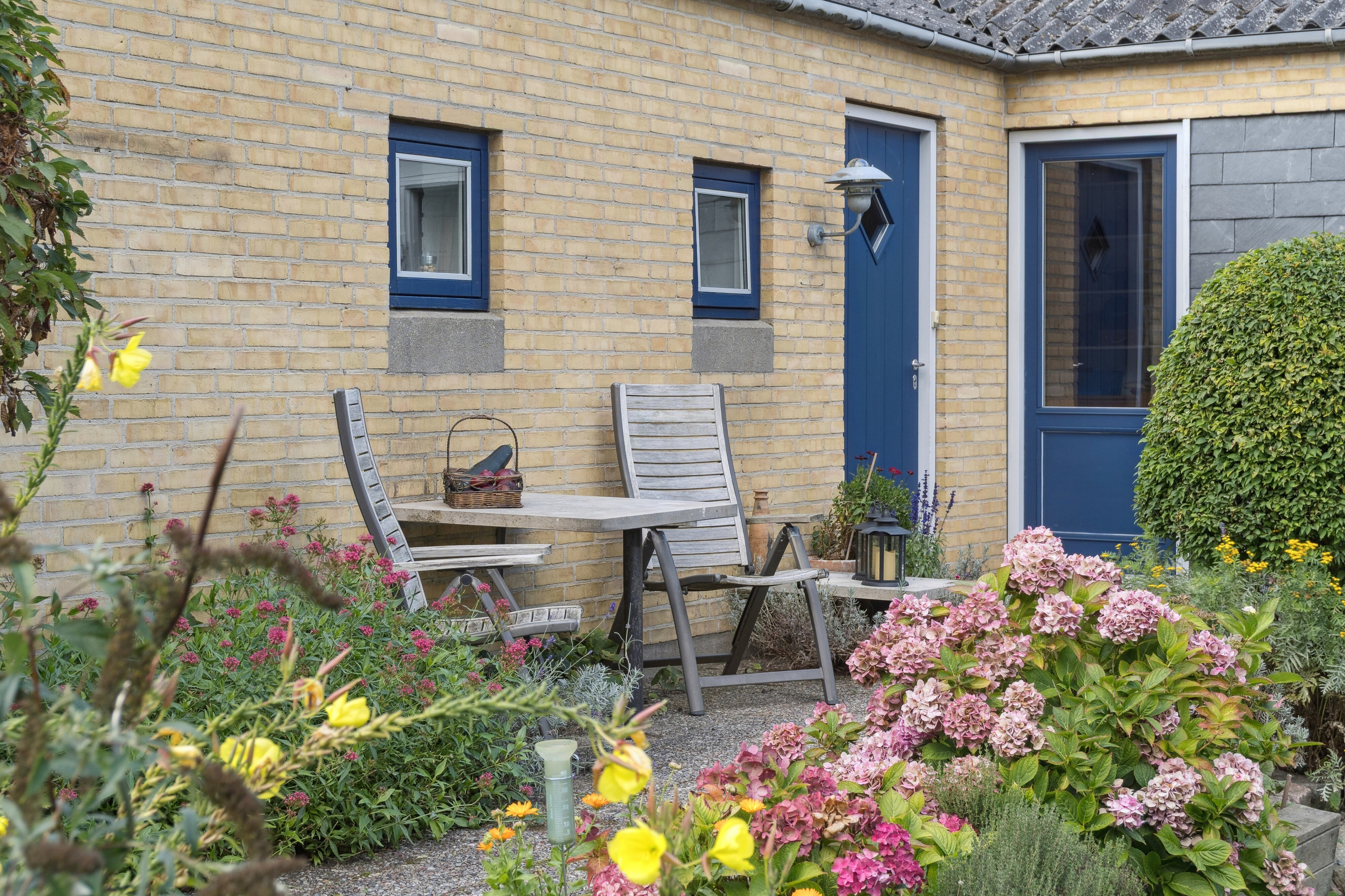 Fremhævet udendørs billede i fuldskærmstilstand. Billede af Strædet 12, Bisserup, 4243 Rude