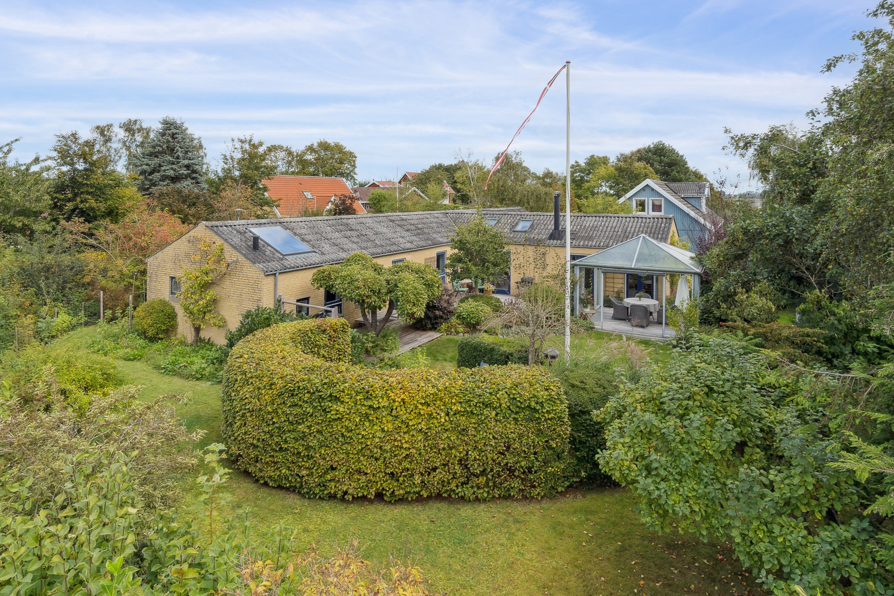 Fremhævet set fra haven billede i fuldskærmstilstand. Billede af Strædet 12, Bisserup, 4243 Rude