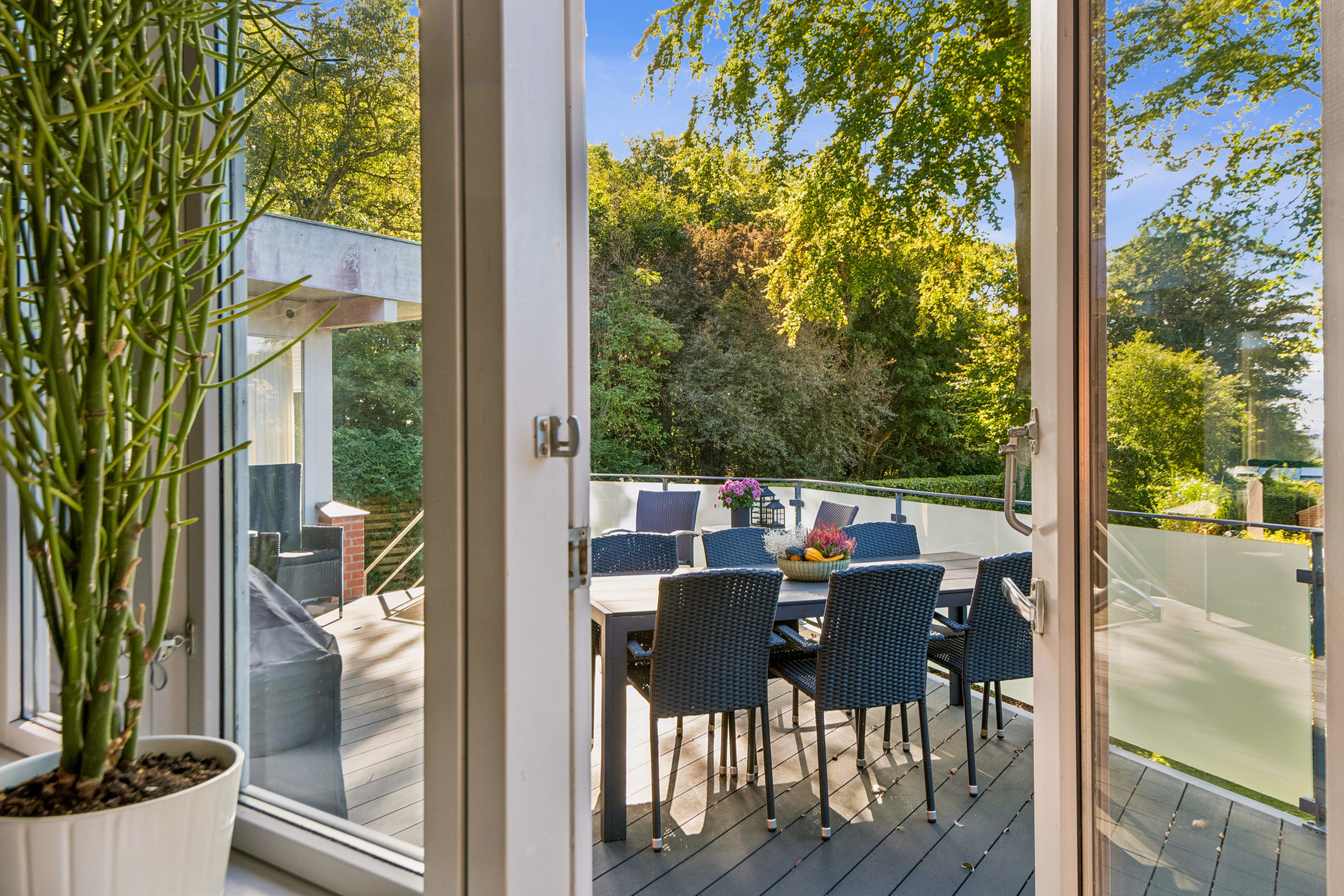 Fremhævet terrasse billede i fuldskærmstilstand. Billede af Bakkevænget 20, Hasseris, 9000 Aalborg