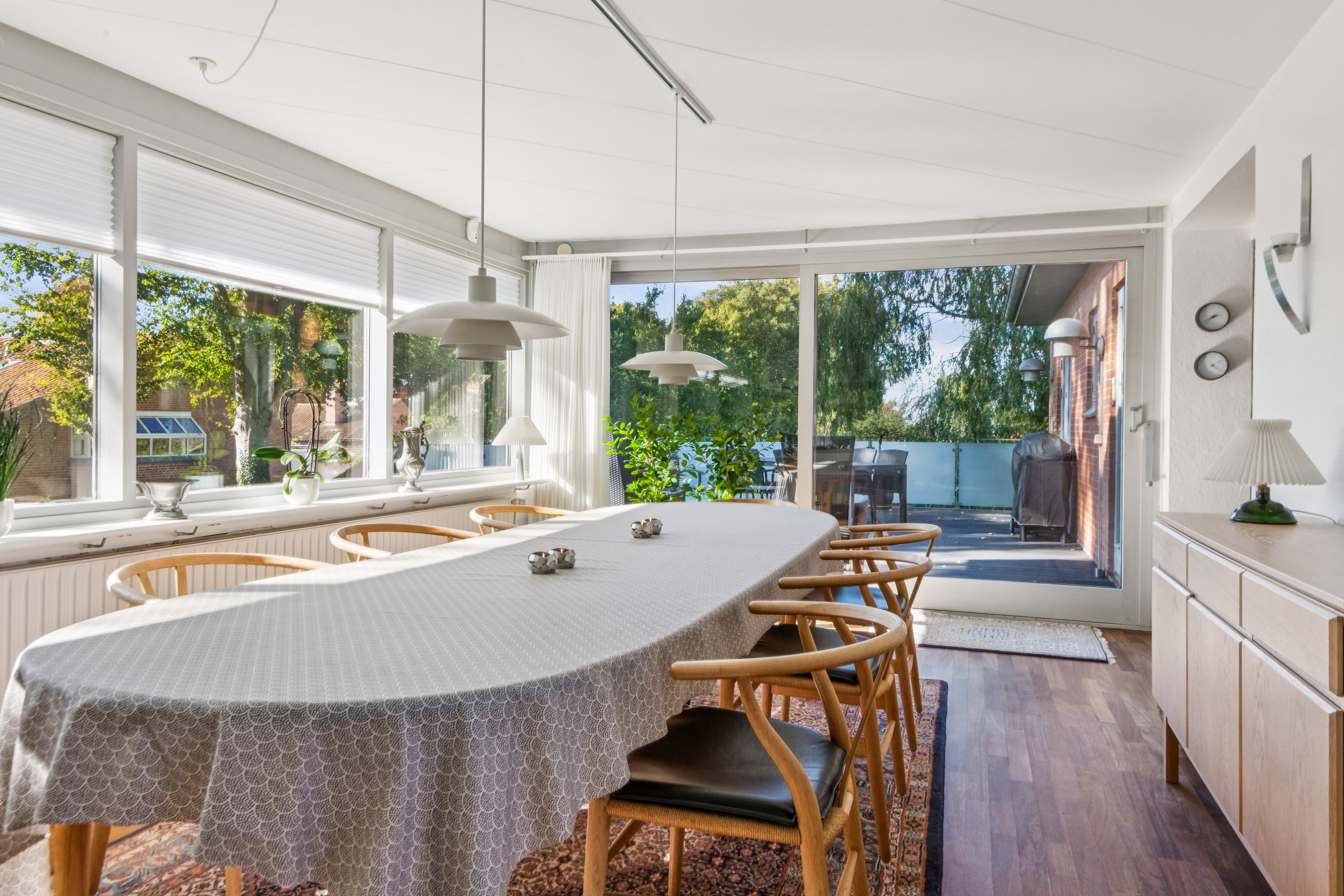 Fremhævet udestue billede i fuldskærmstilstand. Billede af Bakkevænget 20, Hasseris, 9000 Aalborg